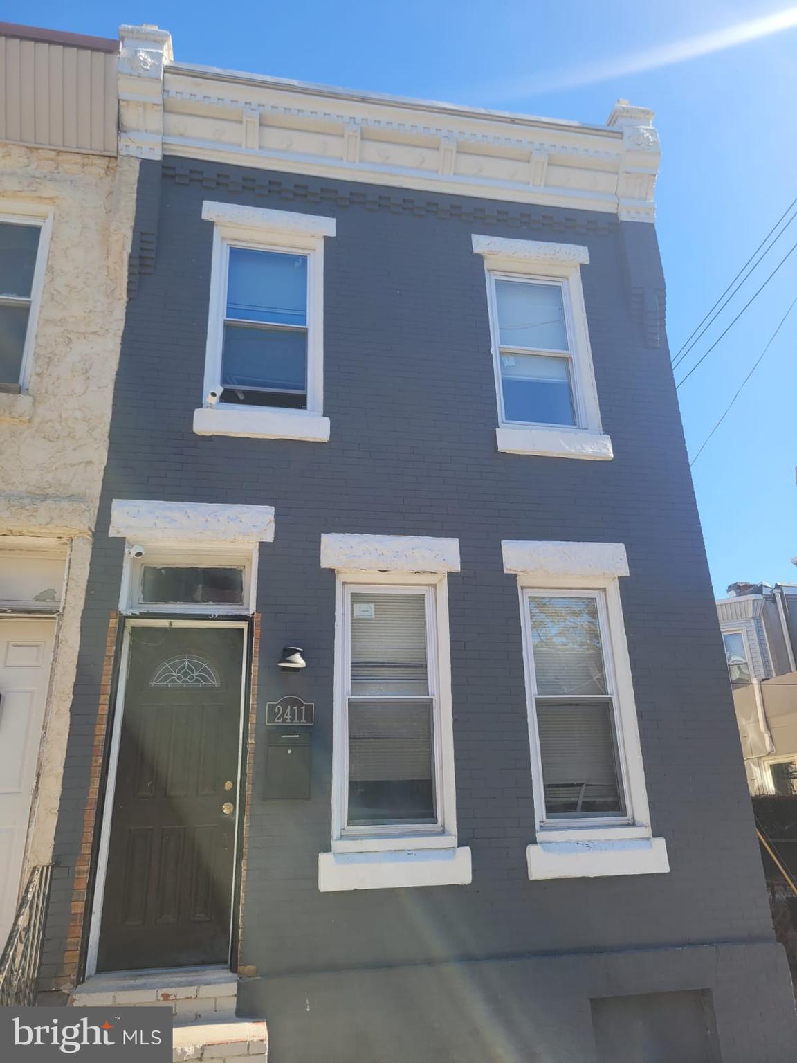 Welcome To 2411 N Stanley St a promising investment property with incredible potential. This property is currently squatter-occupied and is being sold strictly as-is, making it an ideal opportunity for savvy investors looking to add value. Located in a developing area, this property offers great upside potential.