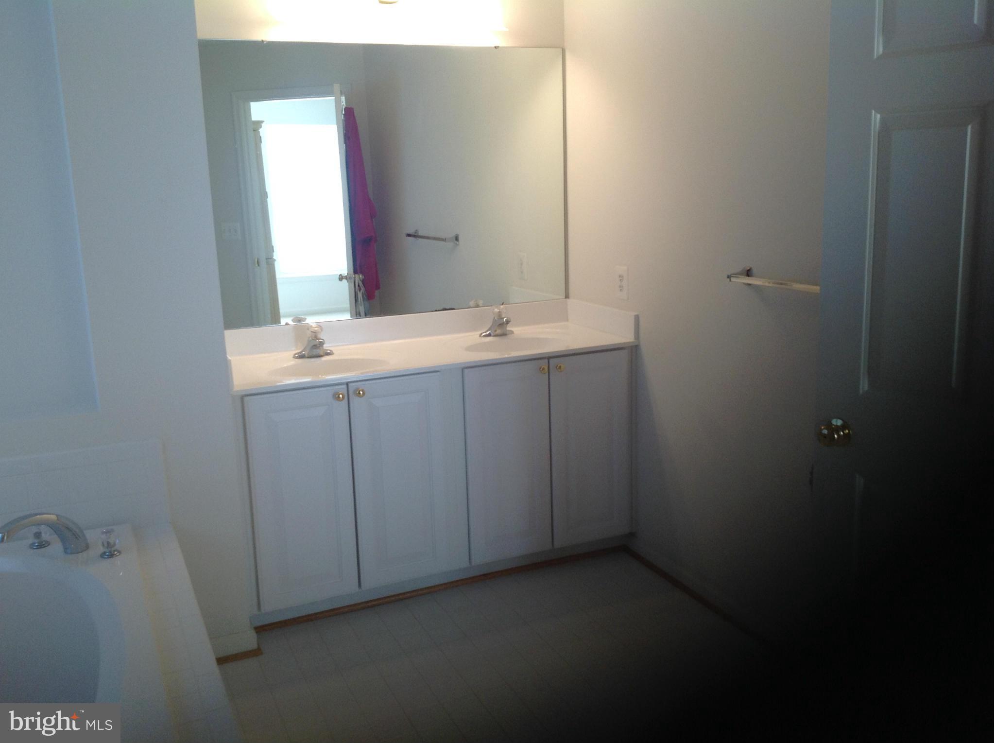 AUTUMN HILLS - Residential