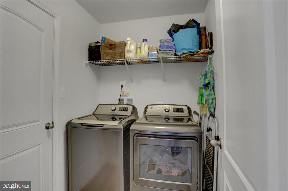 BROOKFIELD - Residential