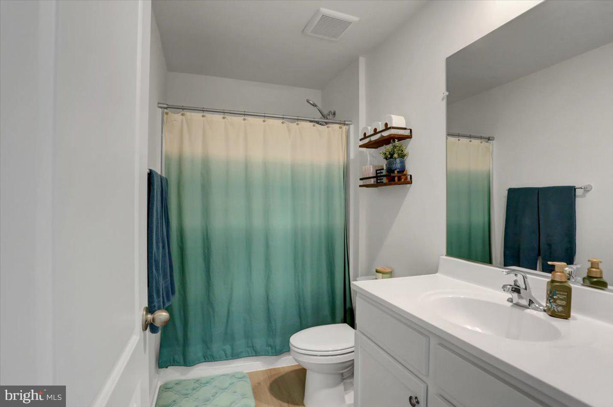 BROOKFIELD - Residential