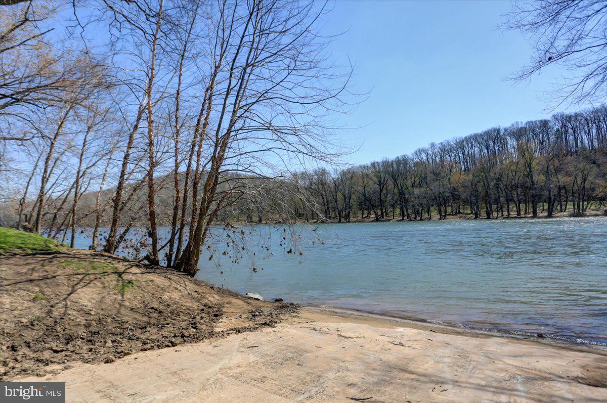 BROOKFIELD - Residential