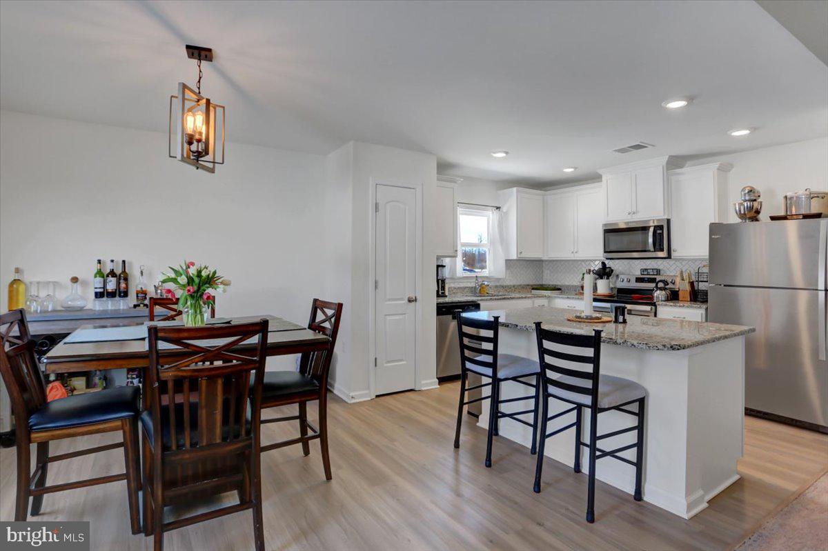 BROOKFIELD - Residential