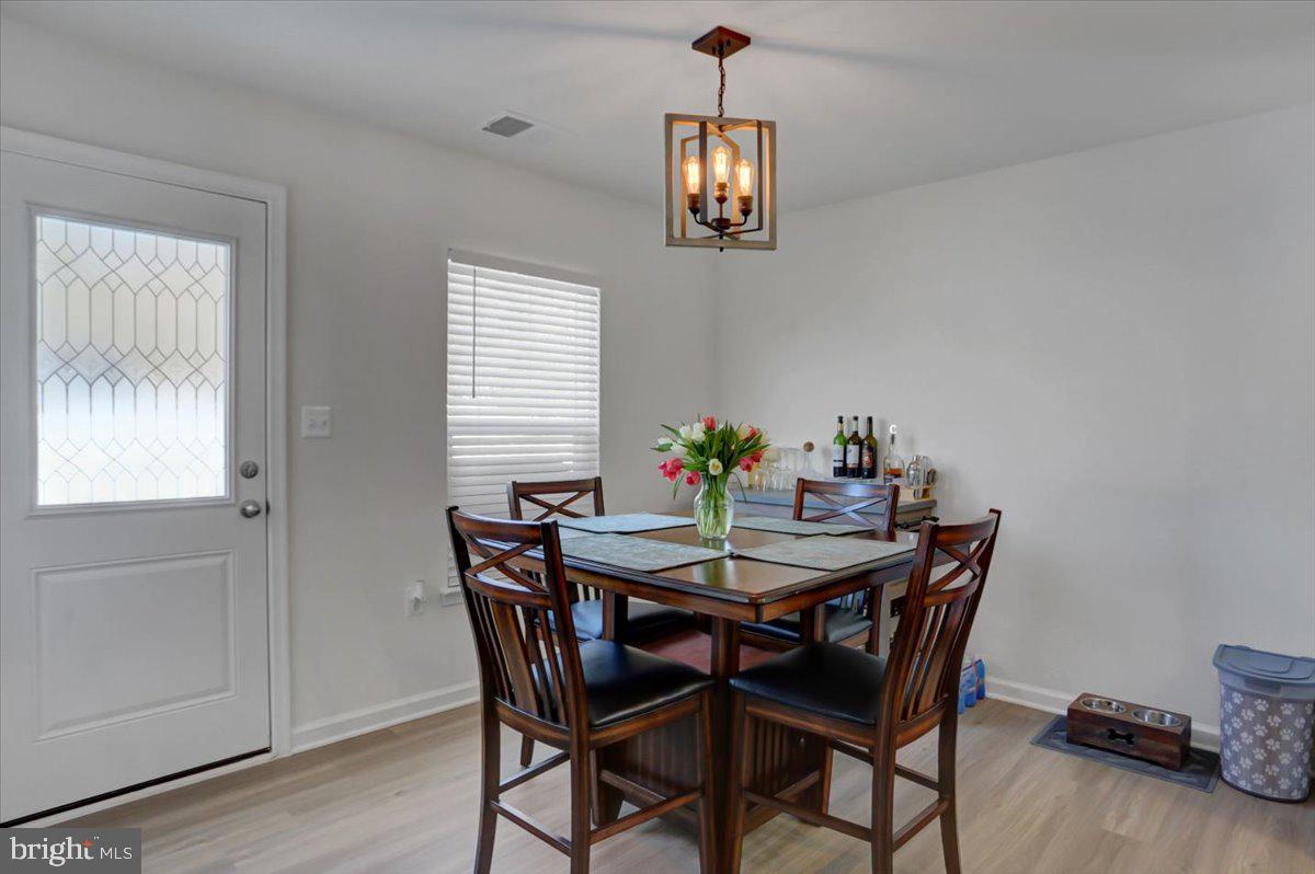 BROOKFIELD - Residential