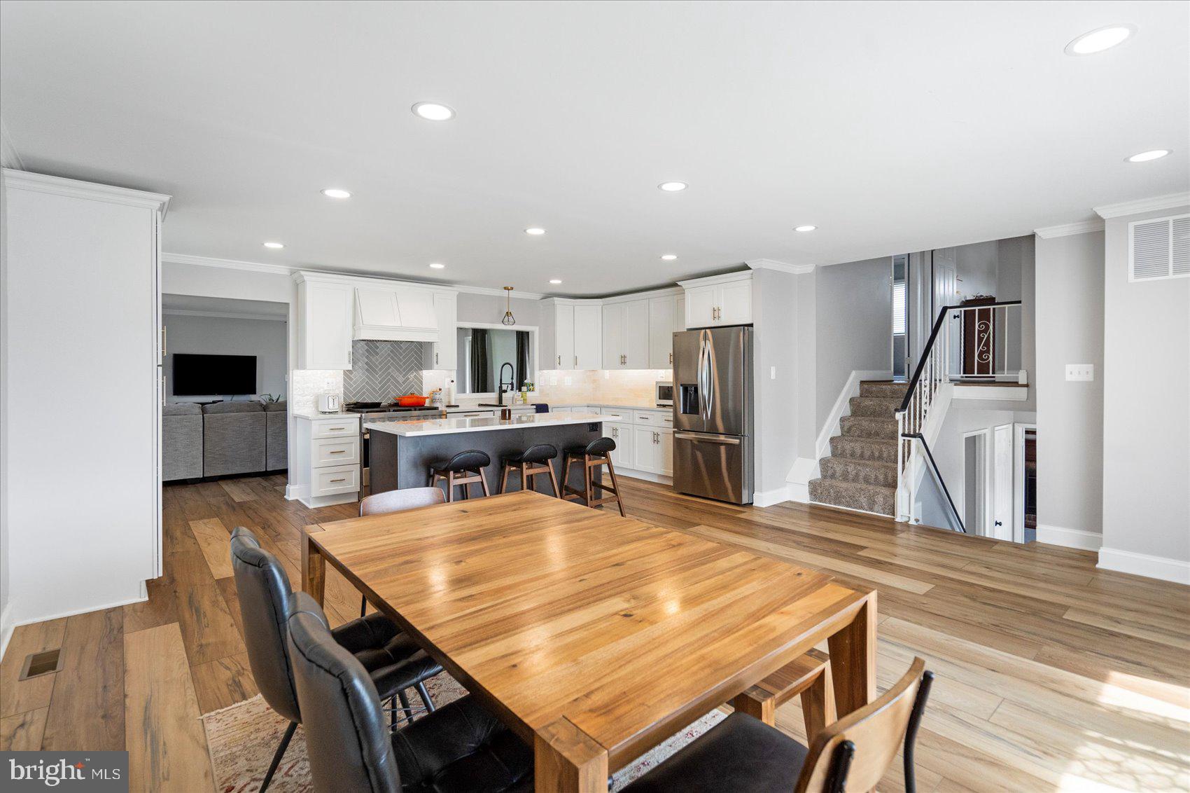 WYNNEWOOD - Residential