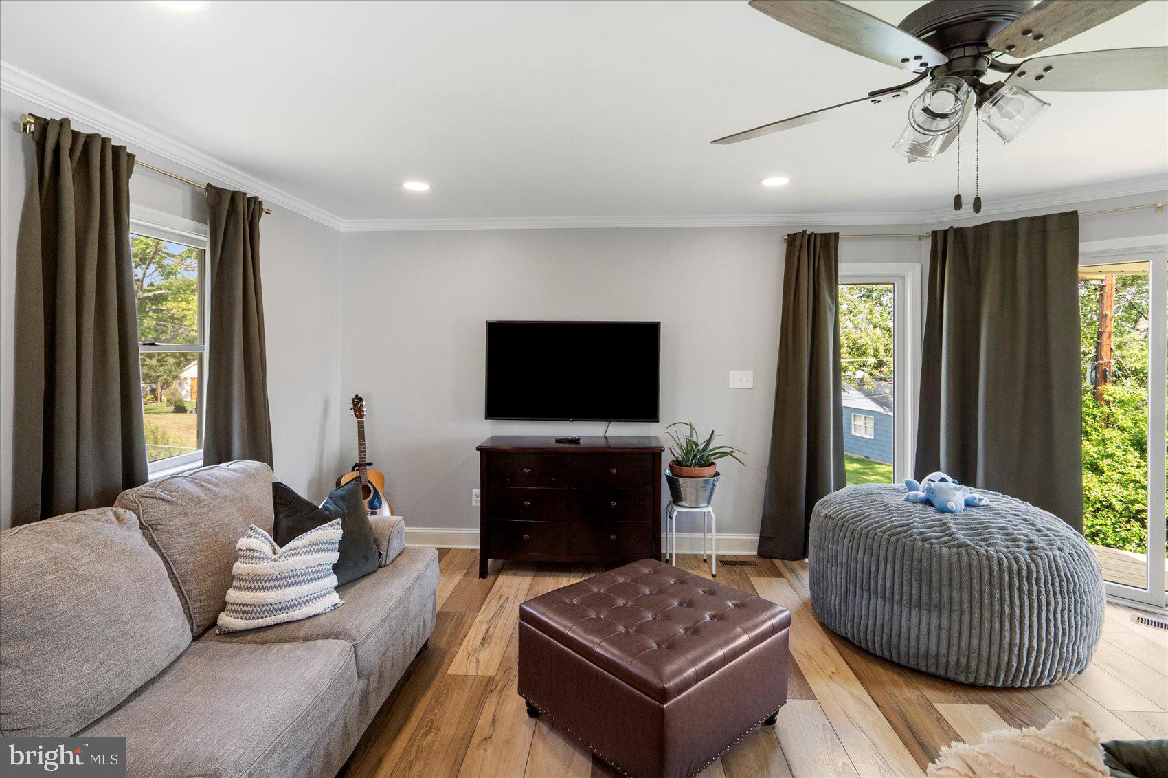 WYNNEWOOD - Residential