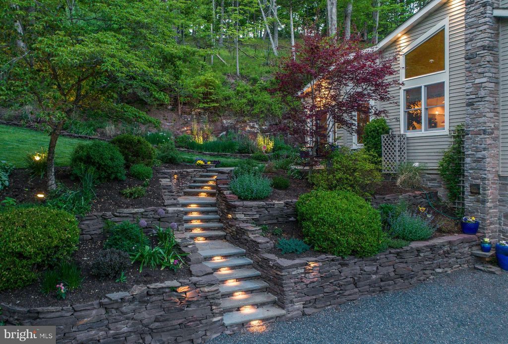 Photo of 272 Headquarters Road, ERWINNA, PA 18920 (MLS # PABU2121478)