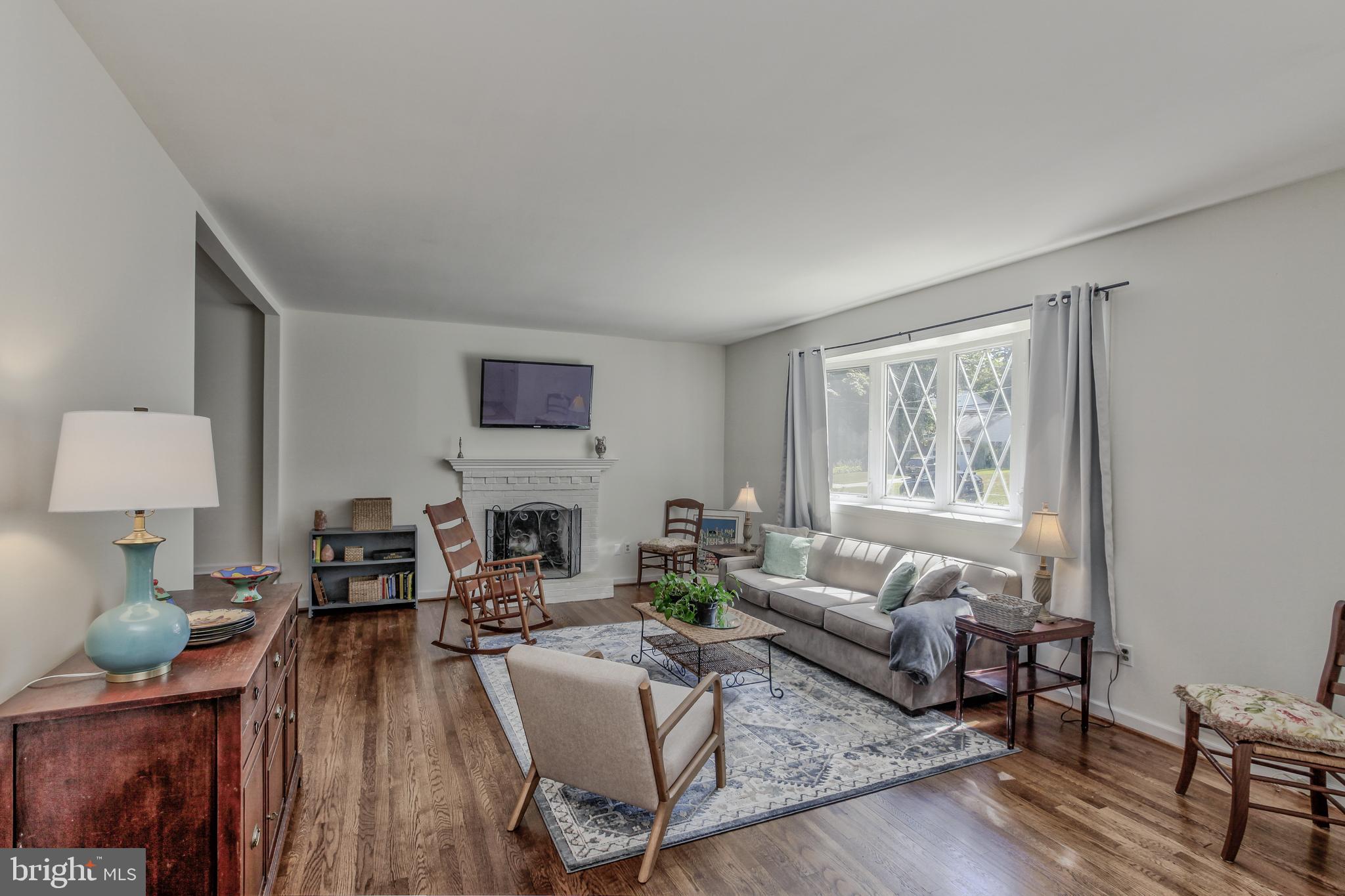 BEL PRE WOODS - Residential