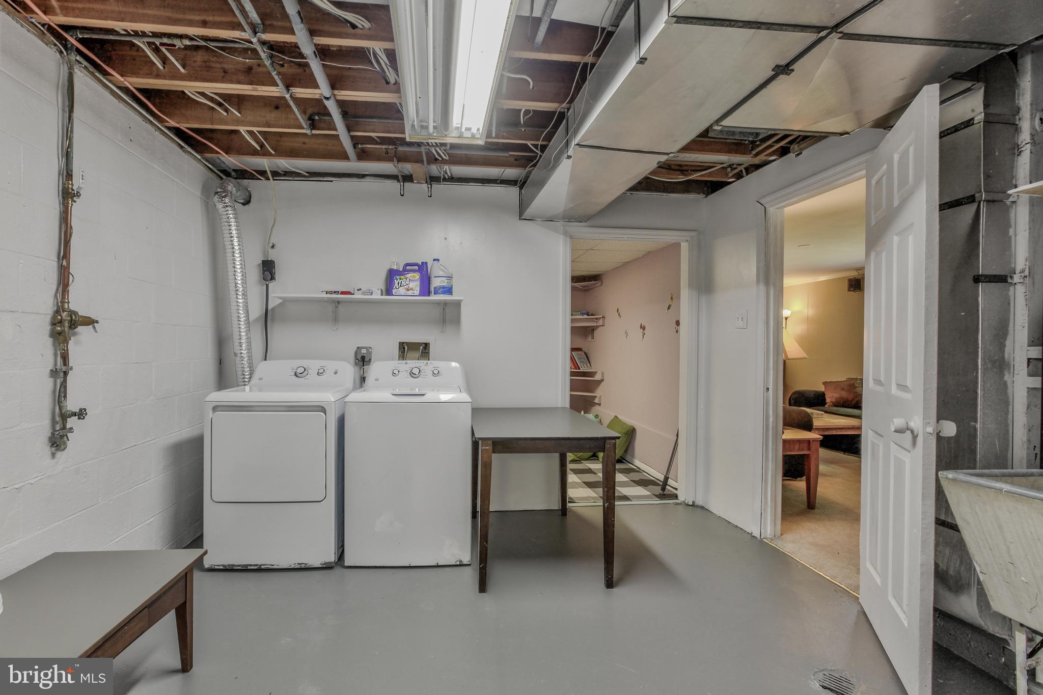 BEL PRE WOODS - Residential