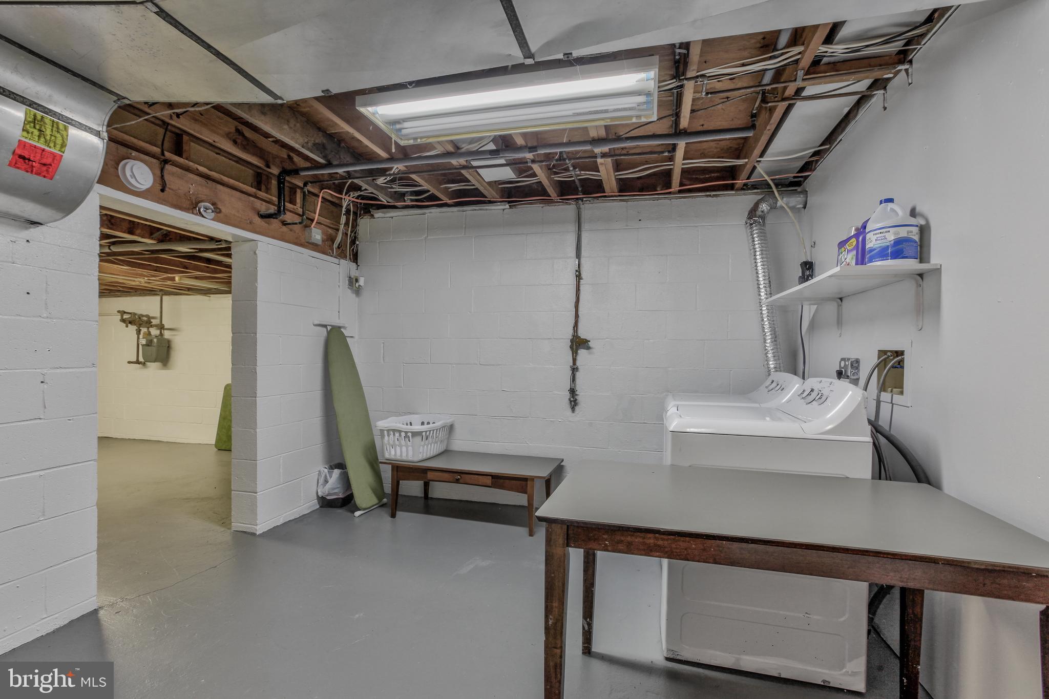 BEL PRE WOODS - Residential