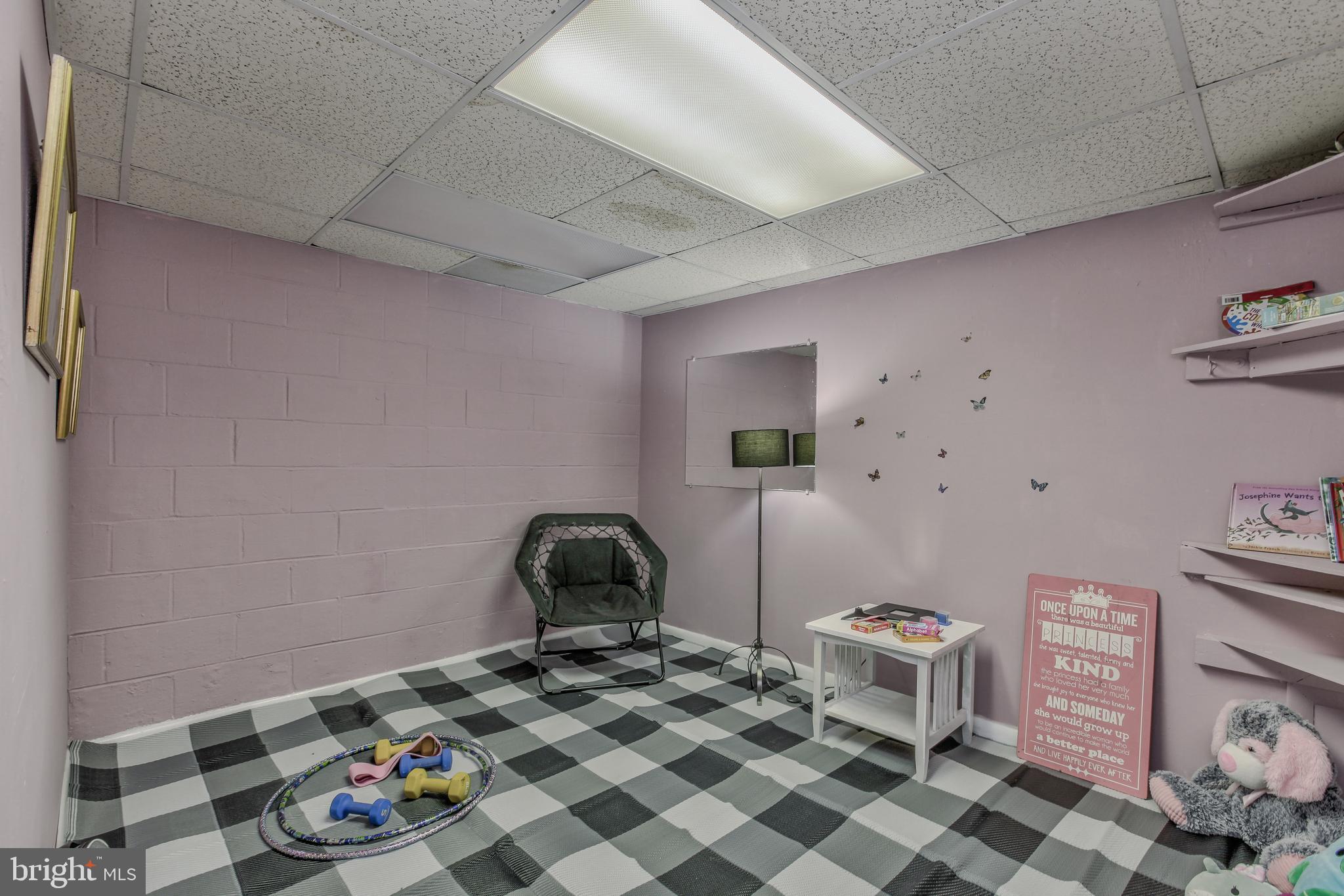 BEL PRE WOODS - Residential