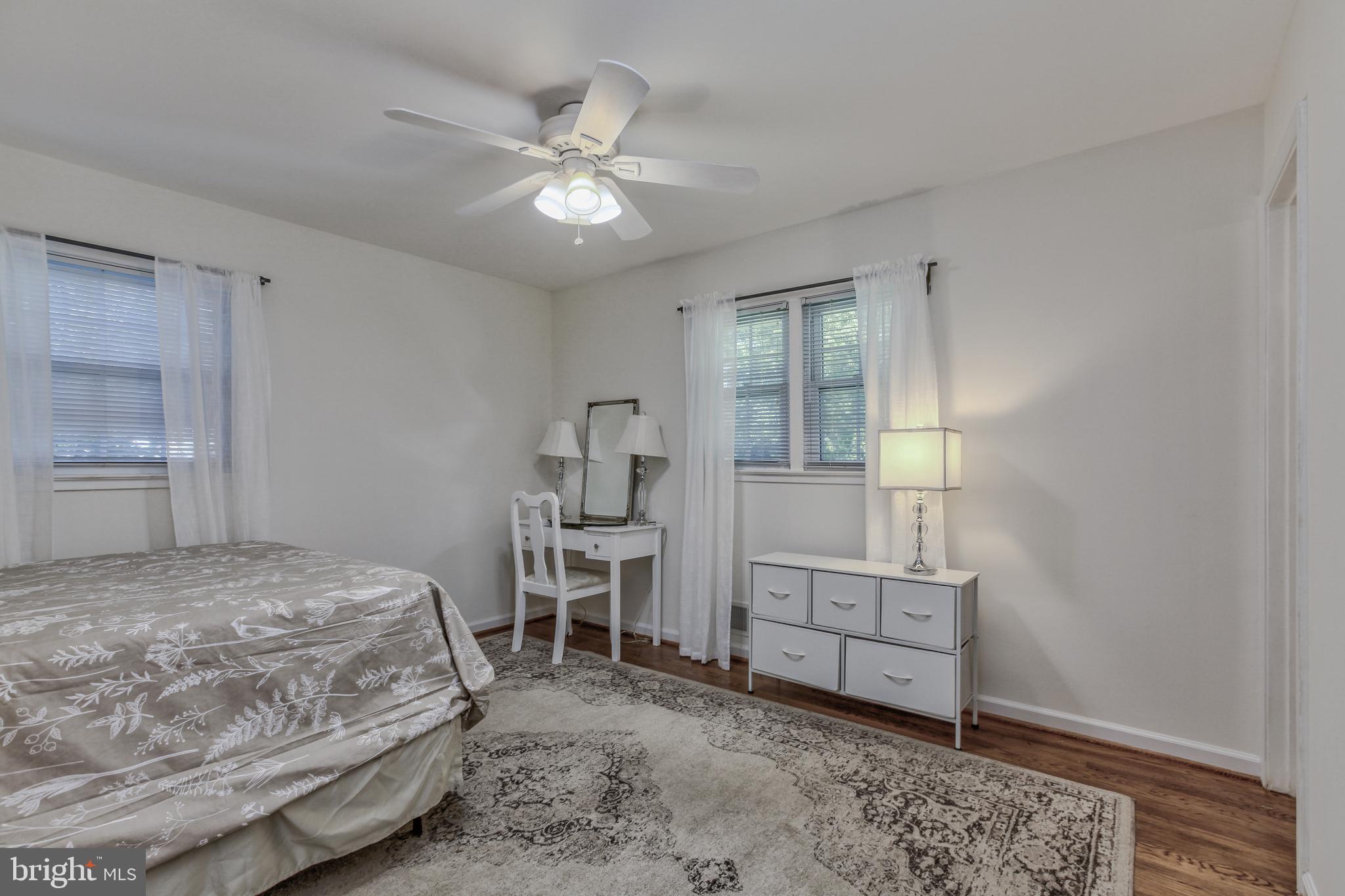 BEL PRE WOODS - Residential