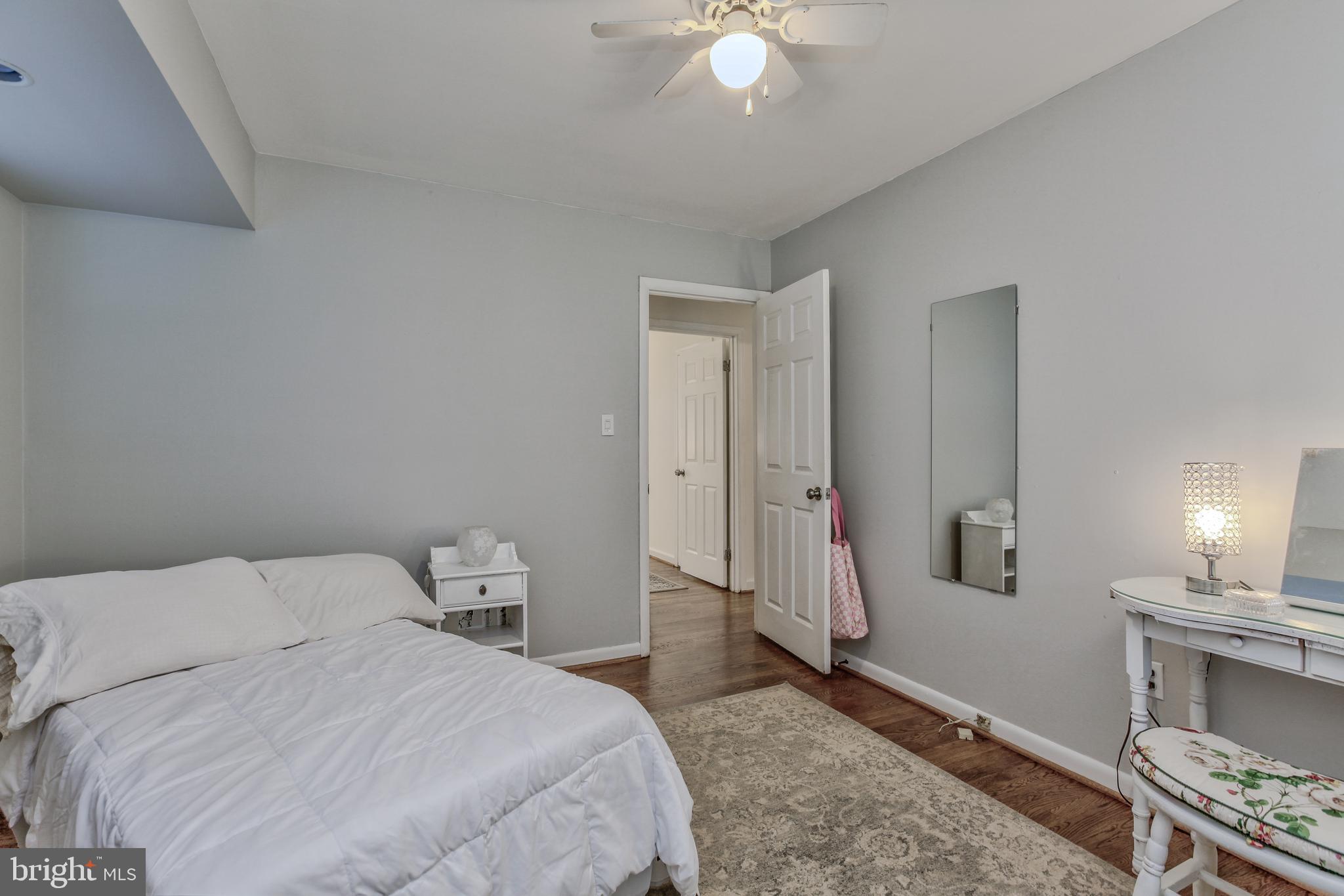 BEL PRE WOODS - Residential