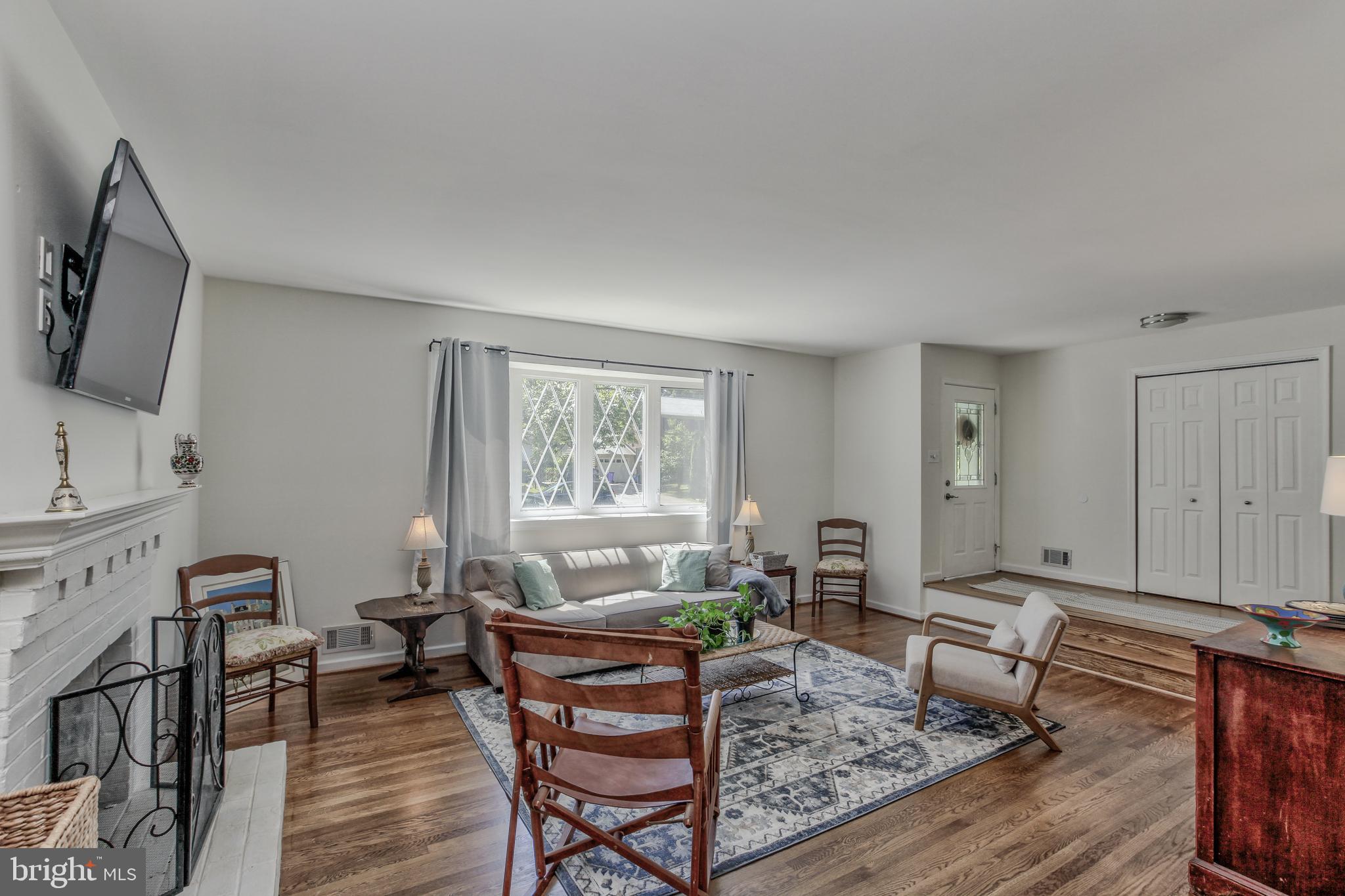 BEL PRE WOODS - Residential