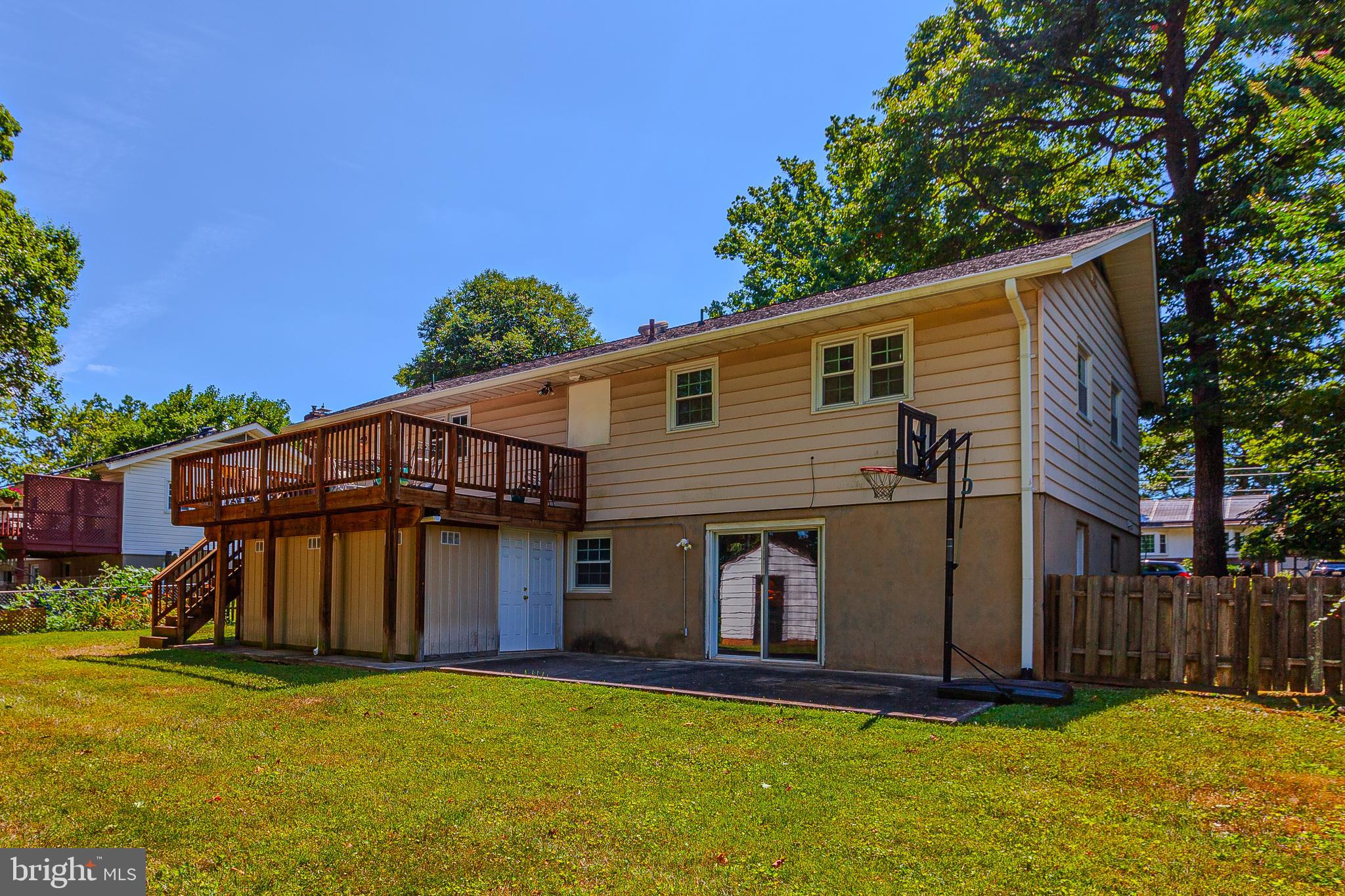 BEL PRE WOODS - Residential