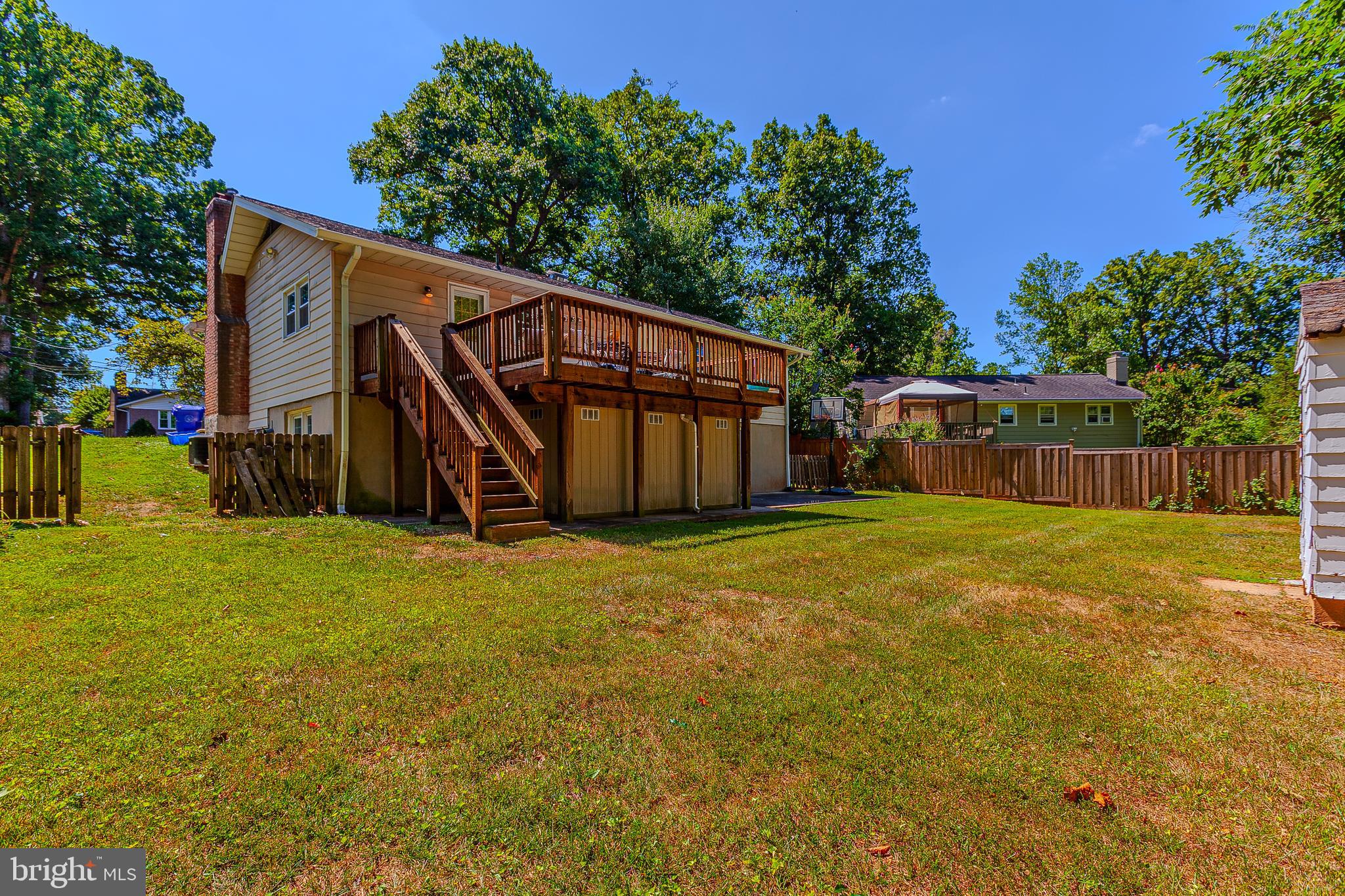 BEL PRE WOODS - Residential