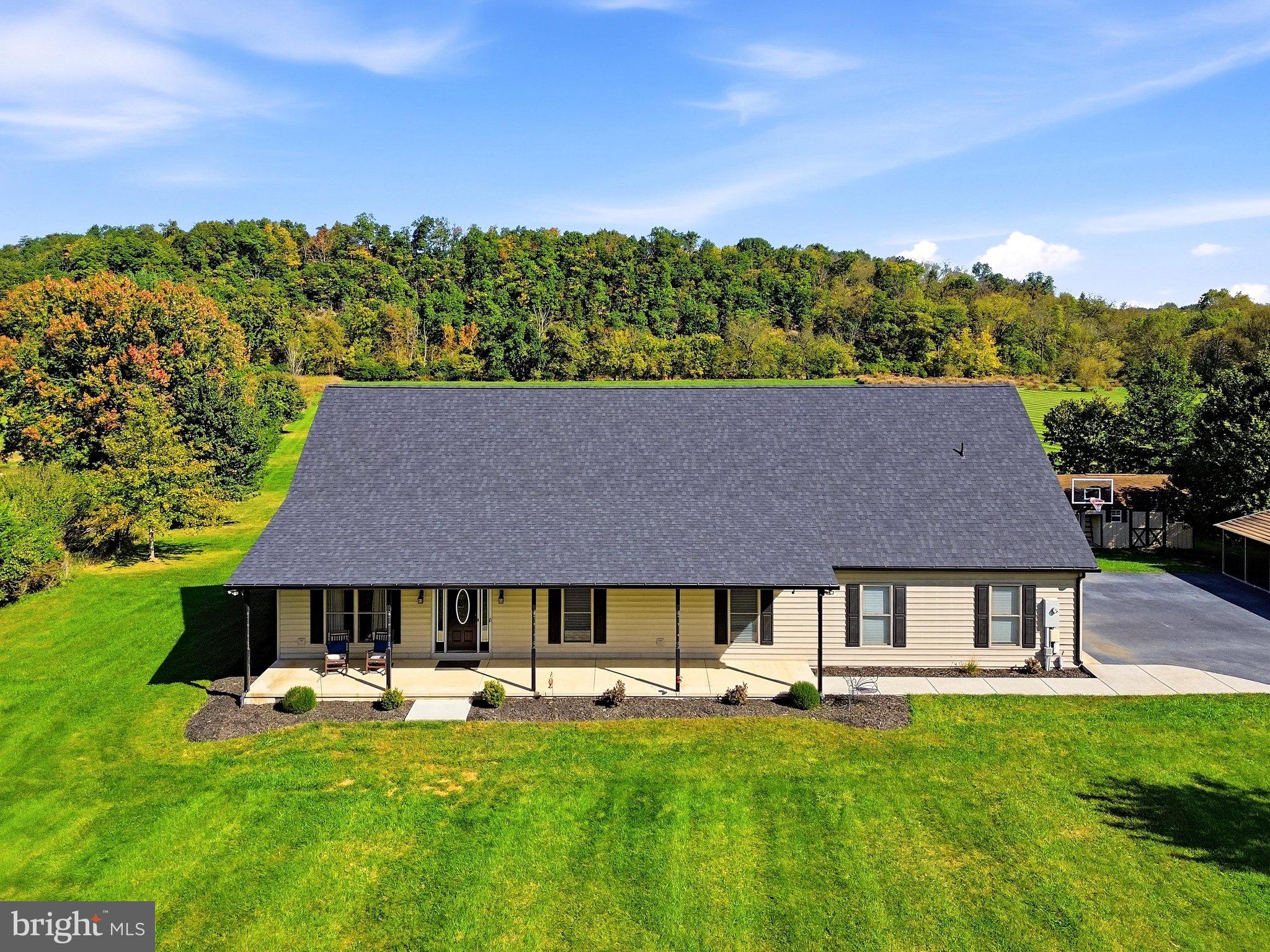 858 ABBIE LANE