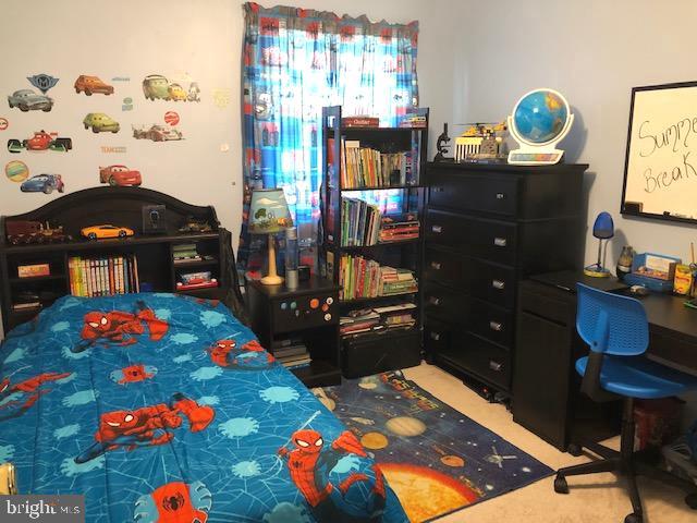 NEW CARROLLTON - Residential