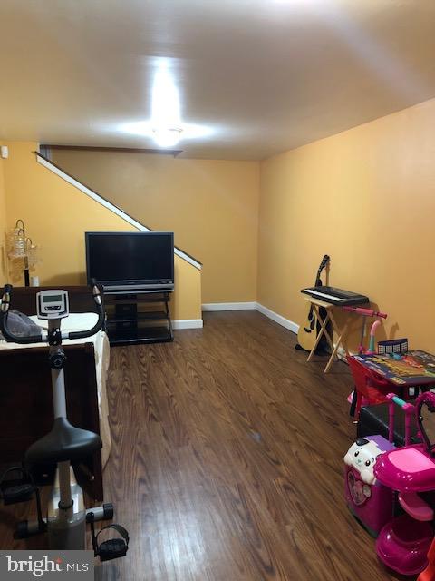 NEW CARROLLTON - Residential