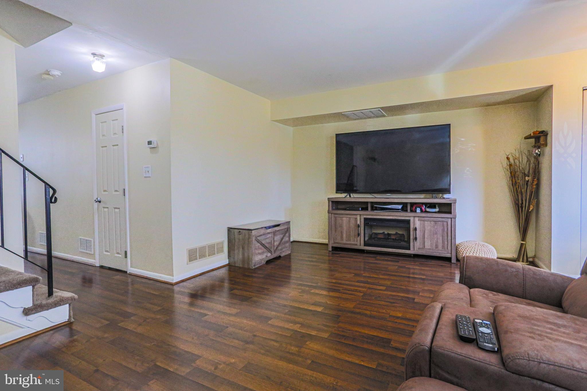 QUAKER GREEN - Residential