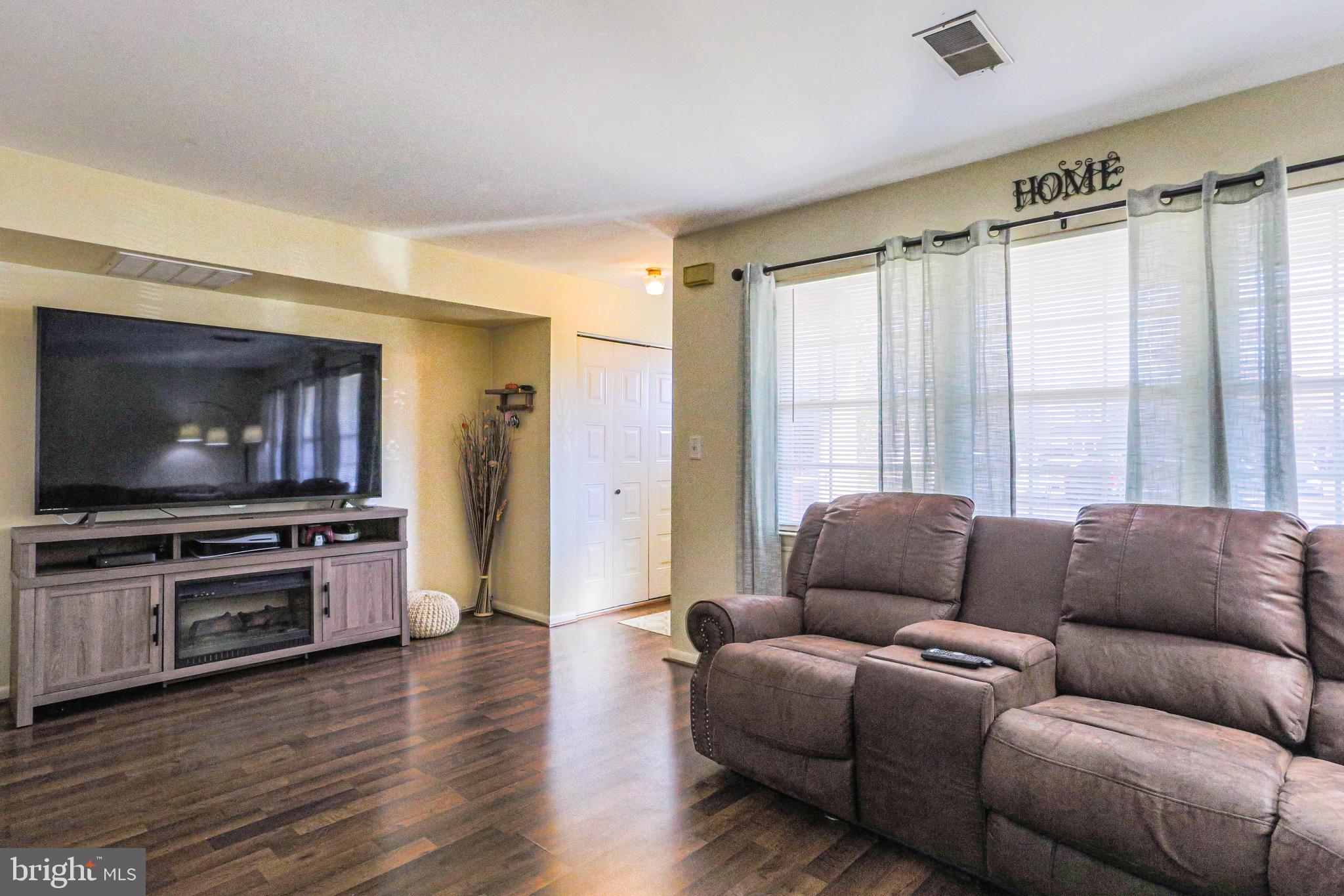 QUAKER GREEN - Residential