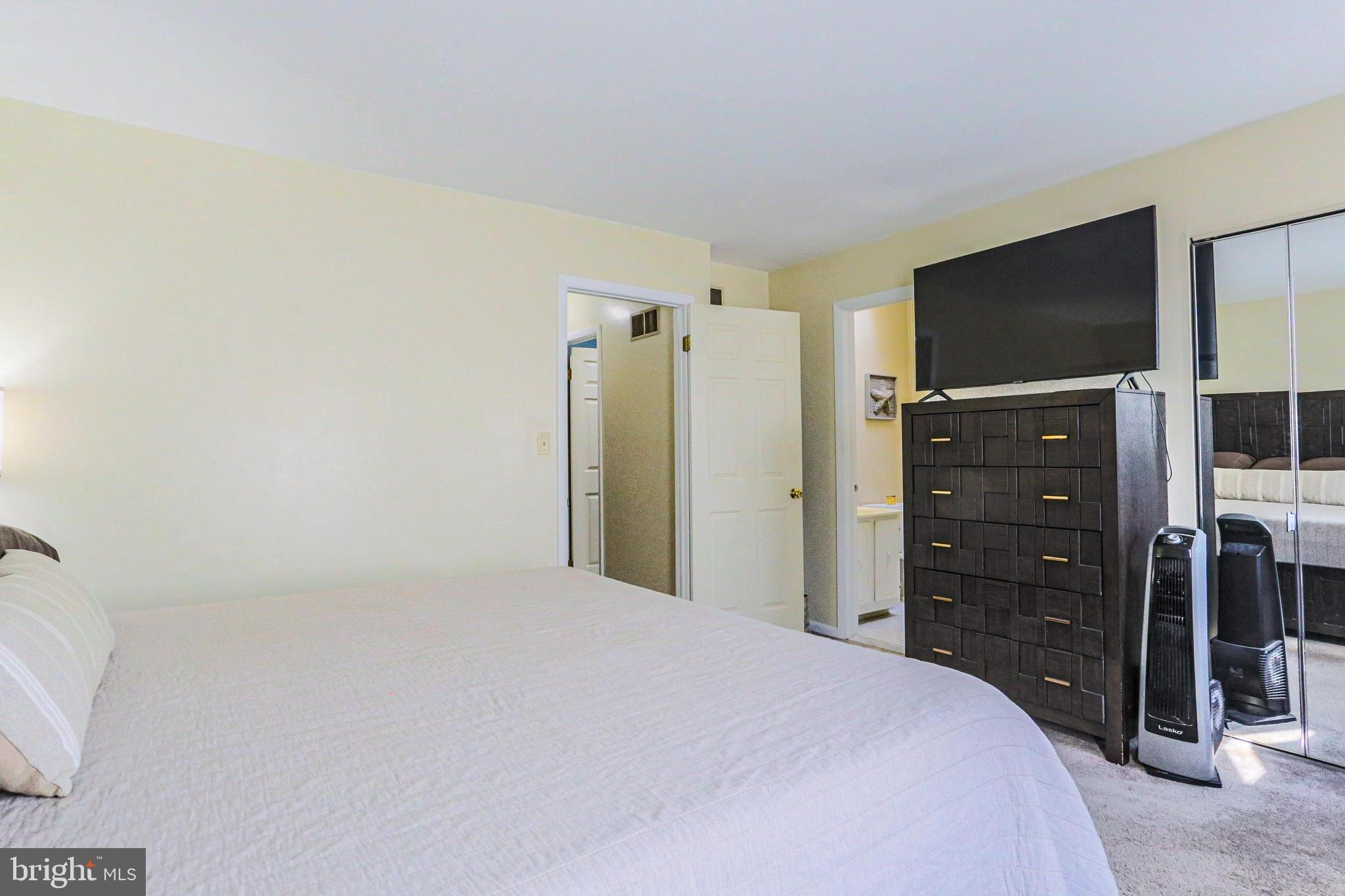 QUAKER GREEN - Residential