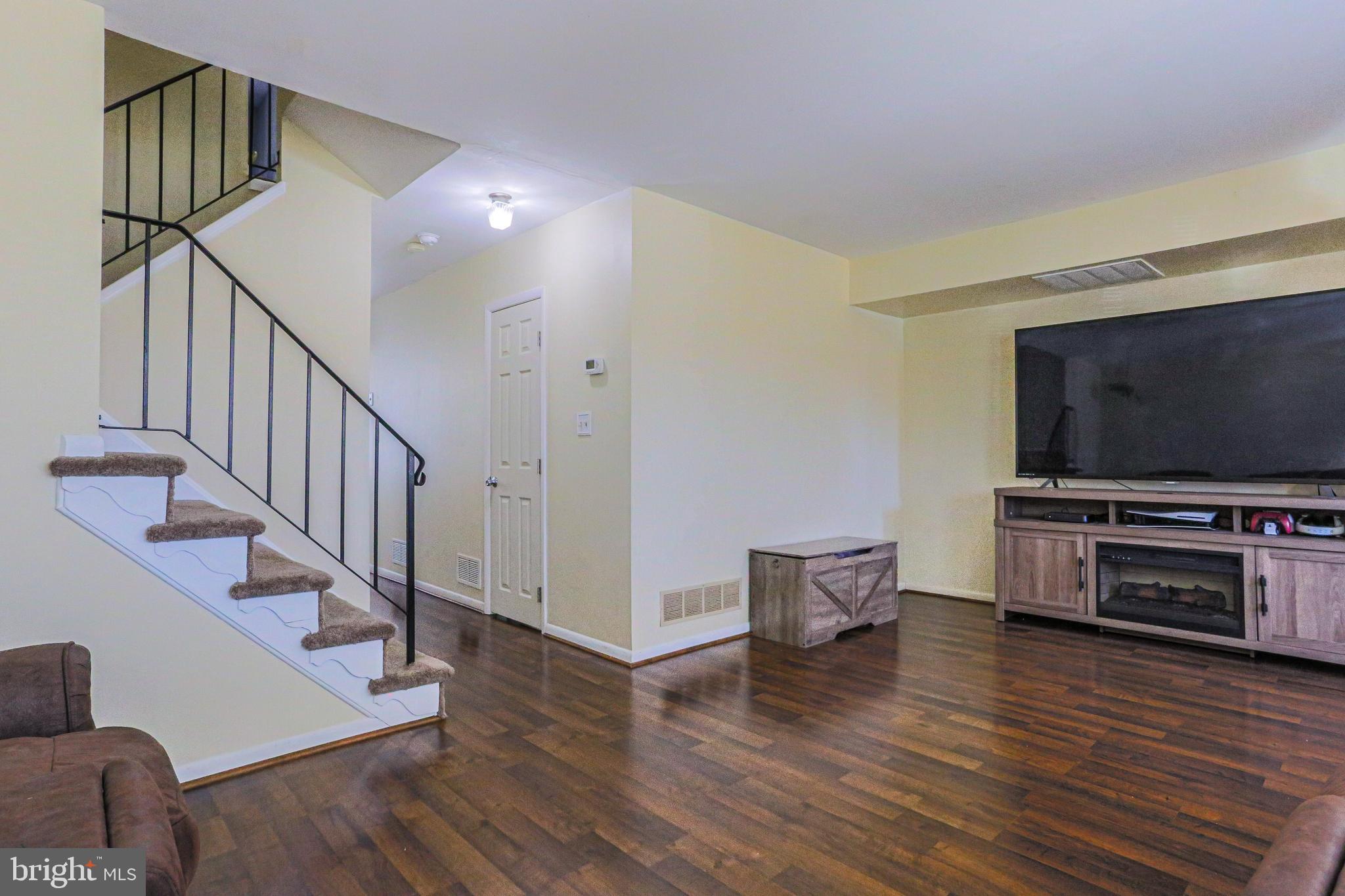 QUAKER GREEN - Residential