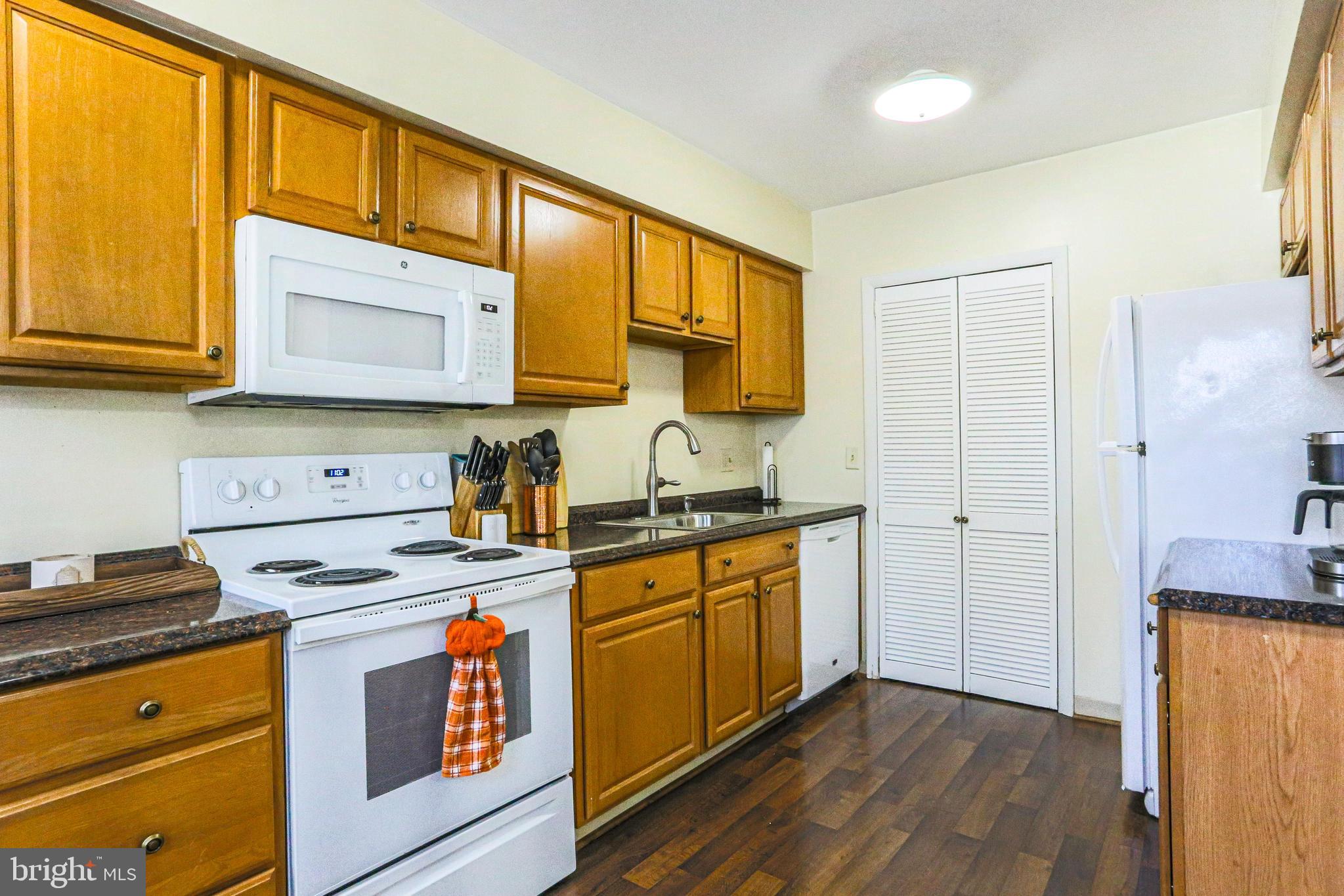 QUAKER GREEN - Residential