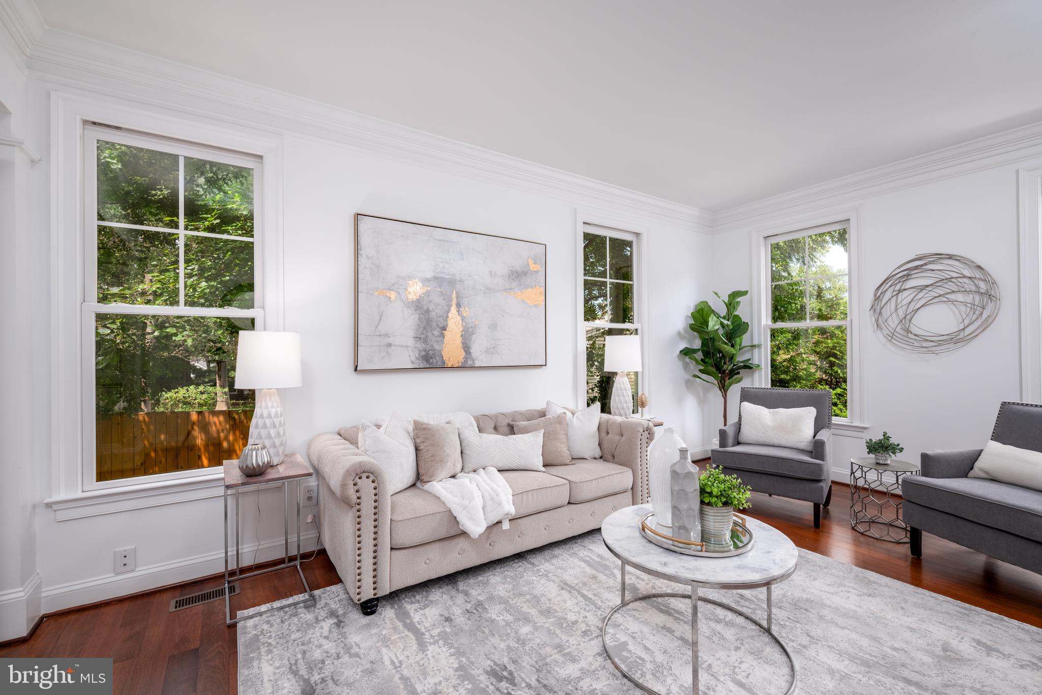 VIENNA WOODS - Residential