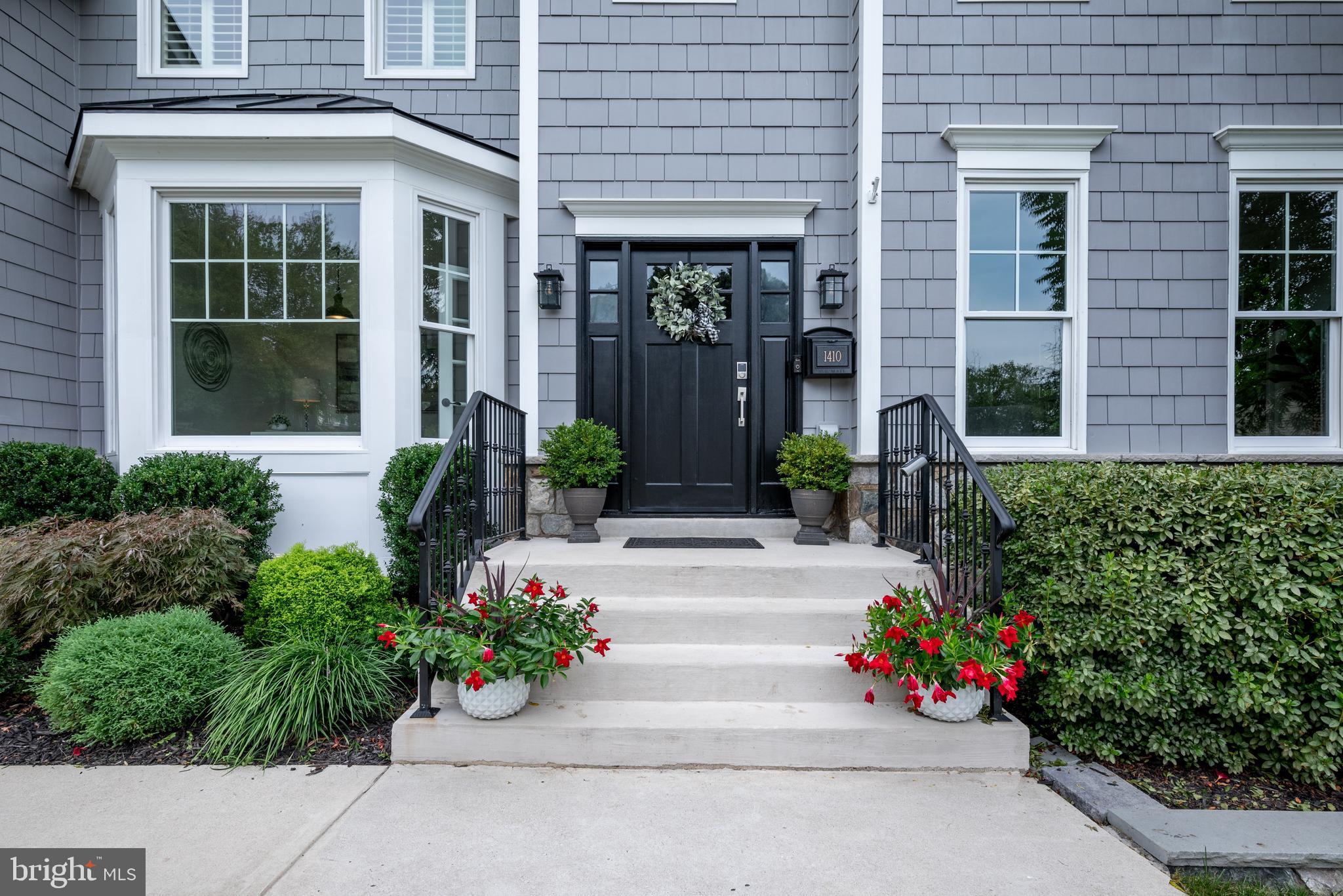 VIENNA WOODS - Residential