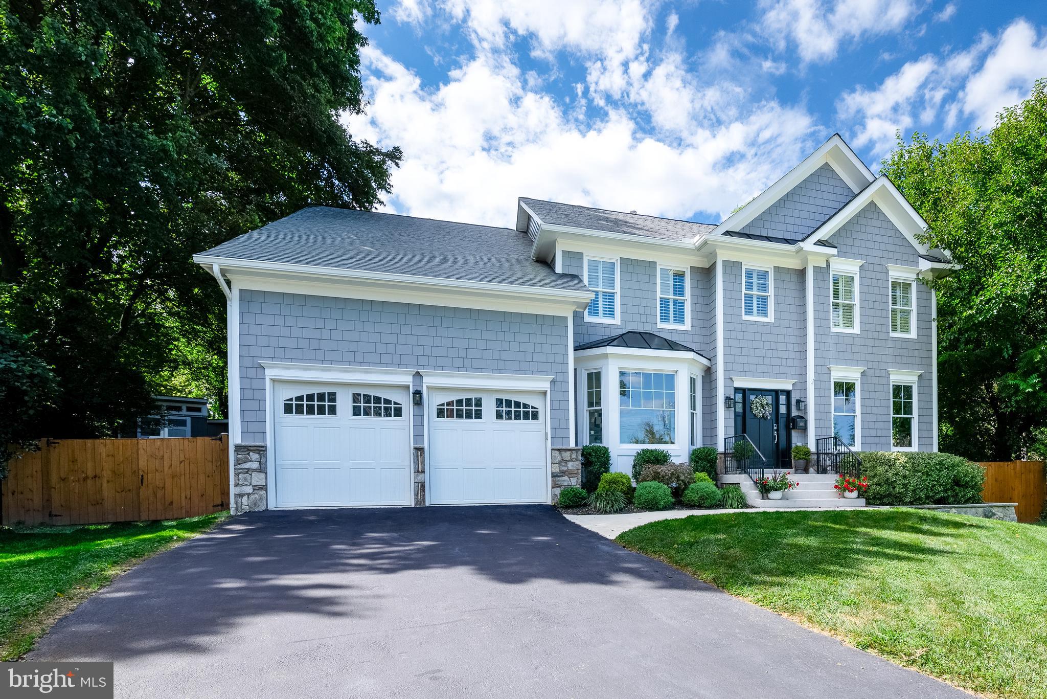 VIENNA WOODS - Residential