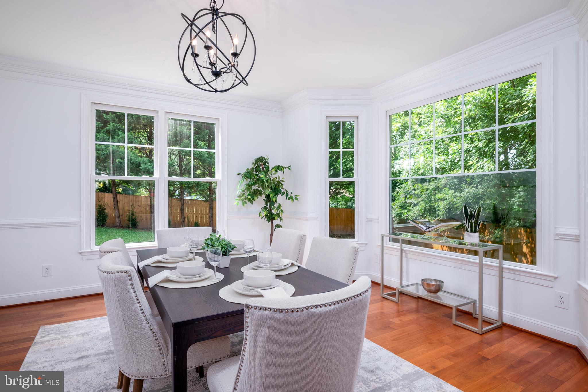 VIENNA WOODS - Residential