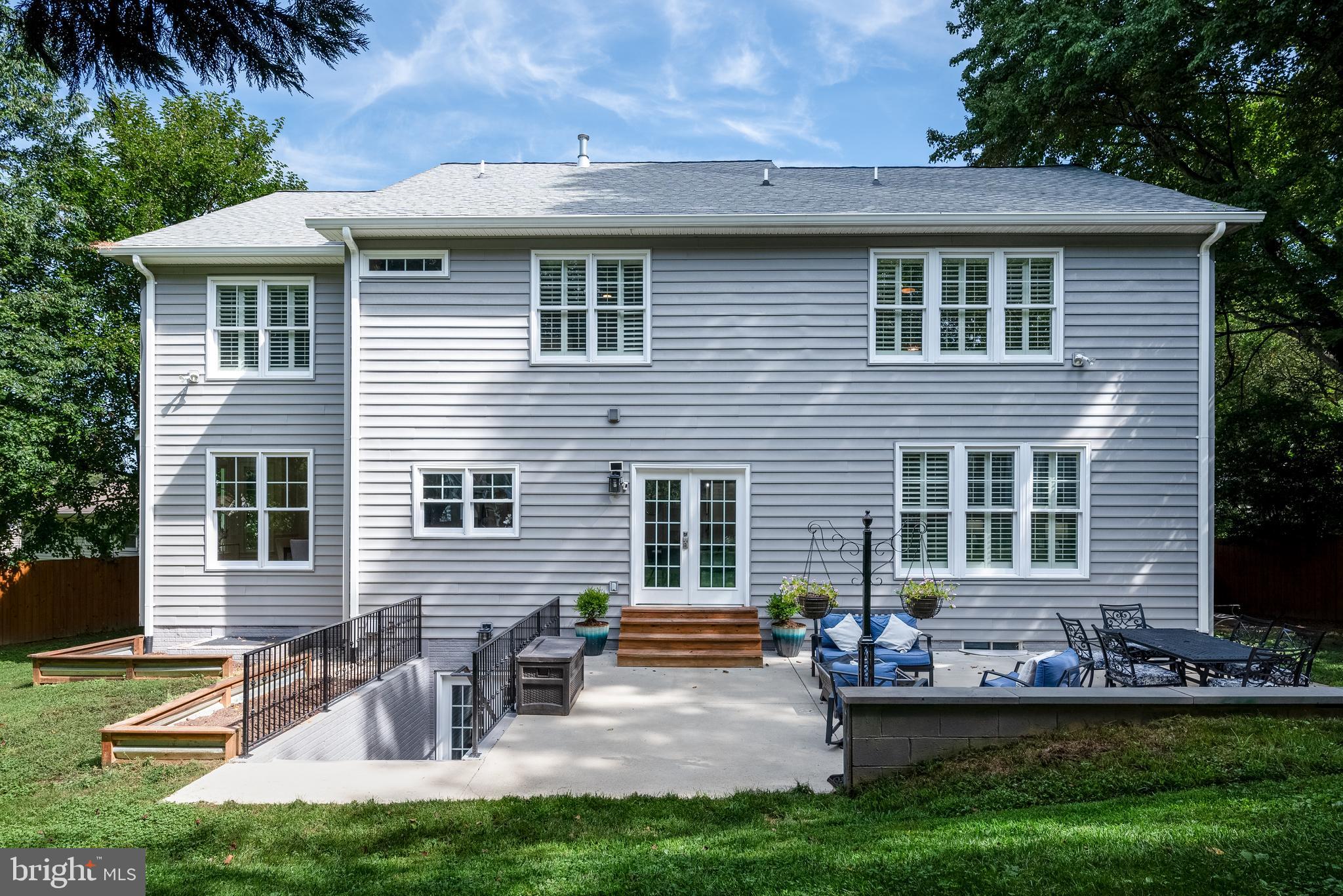 VIENNA WOODS - Residential