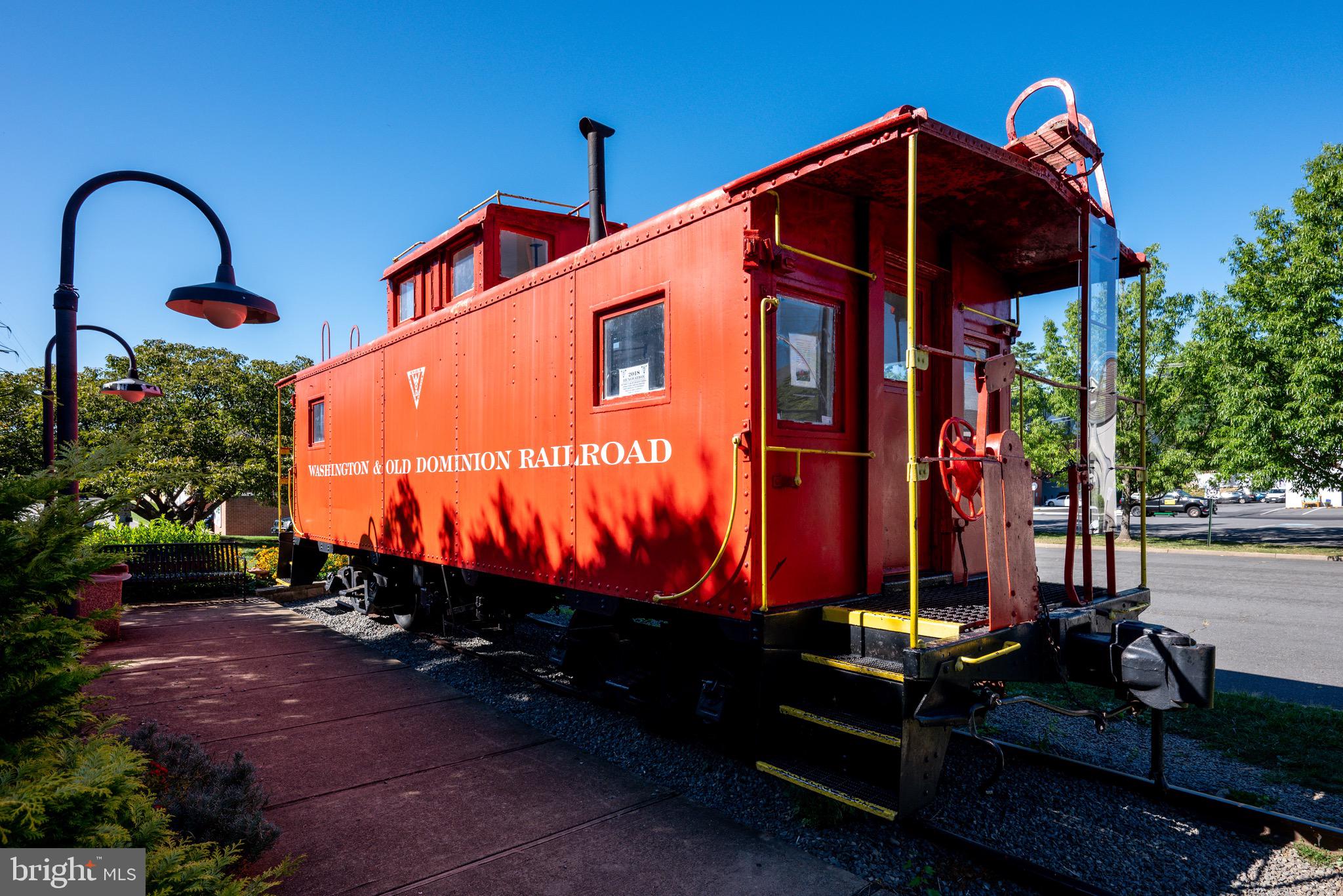 VIENNA WOODS - Residential