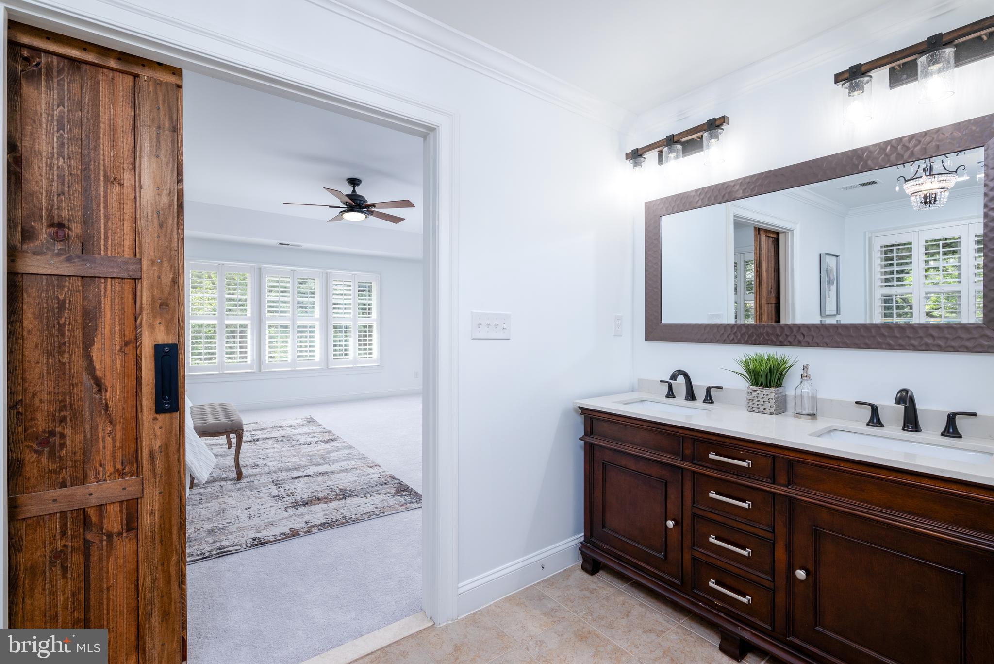 VIENNA WOODS - Residential