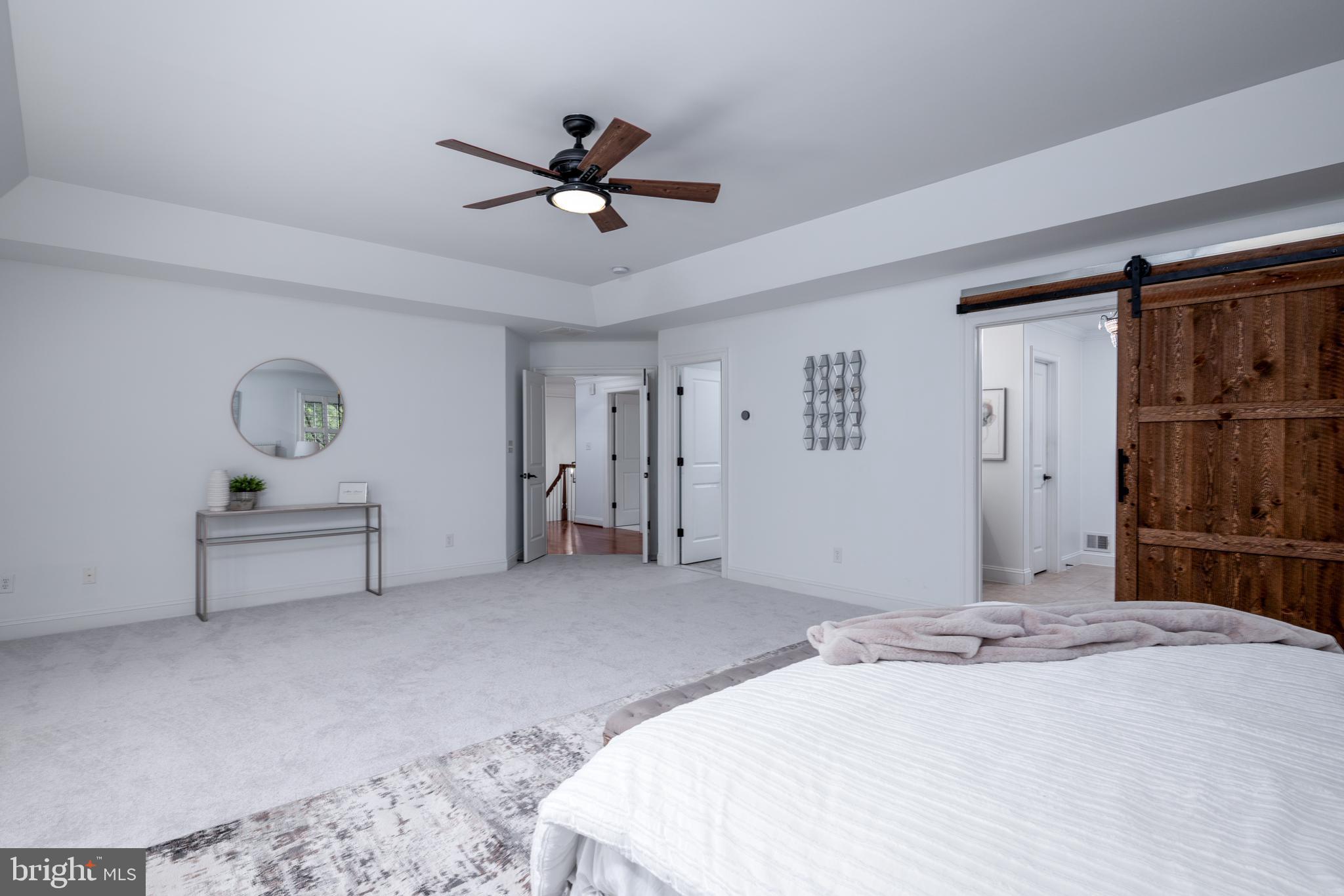 VIENNA WOODS - Residential