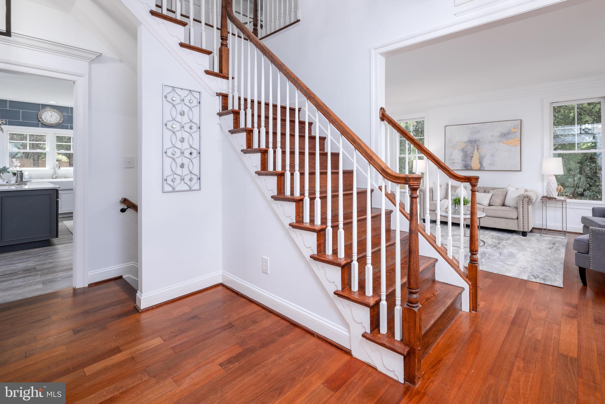 VIENNA WOODS - Residential