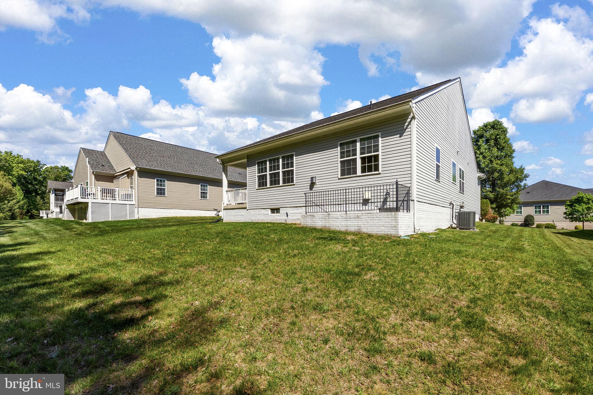 VIRGINIA HERITAGE AT LEE'S PARK - Residential