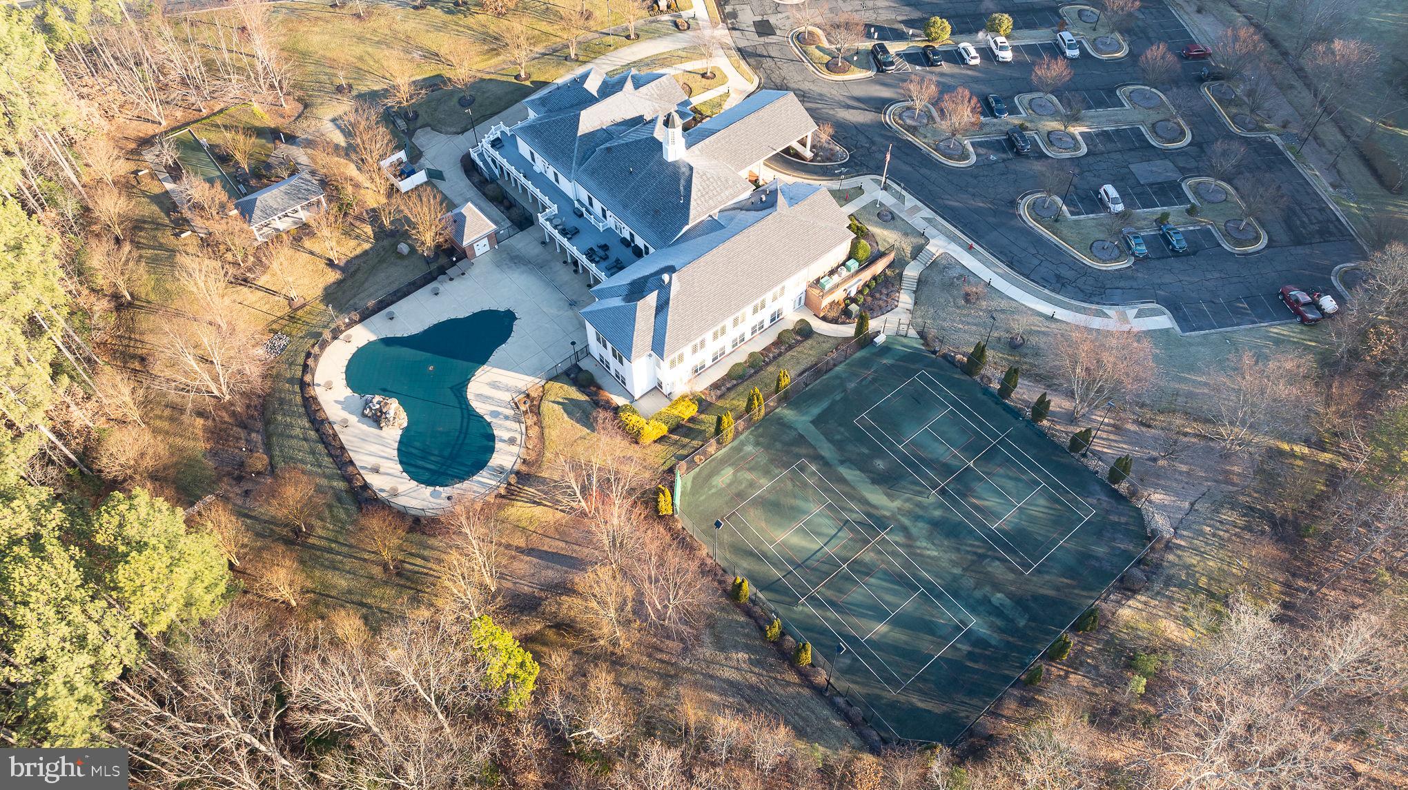VIRGINIA HERITAGE AT LEE'S PARK - Residential