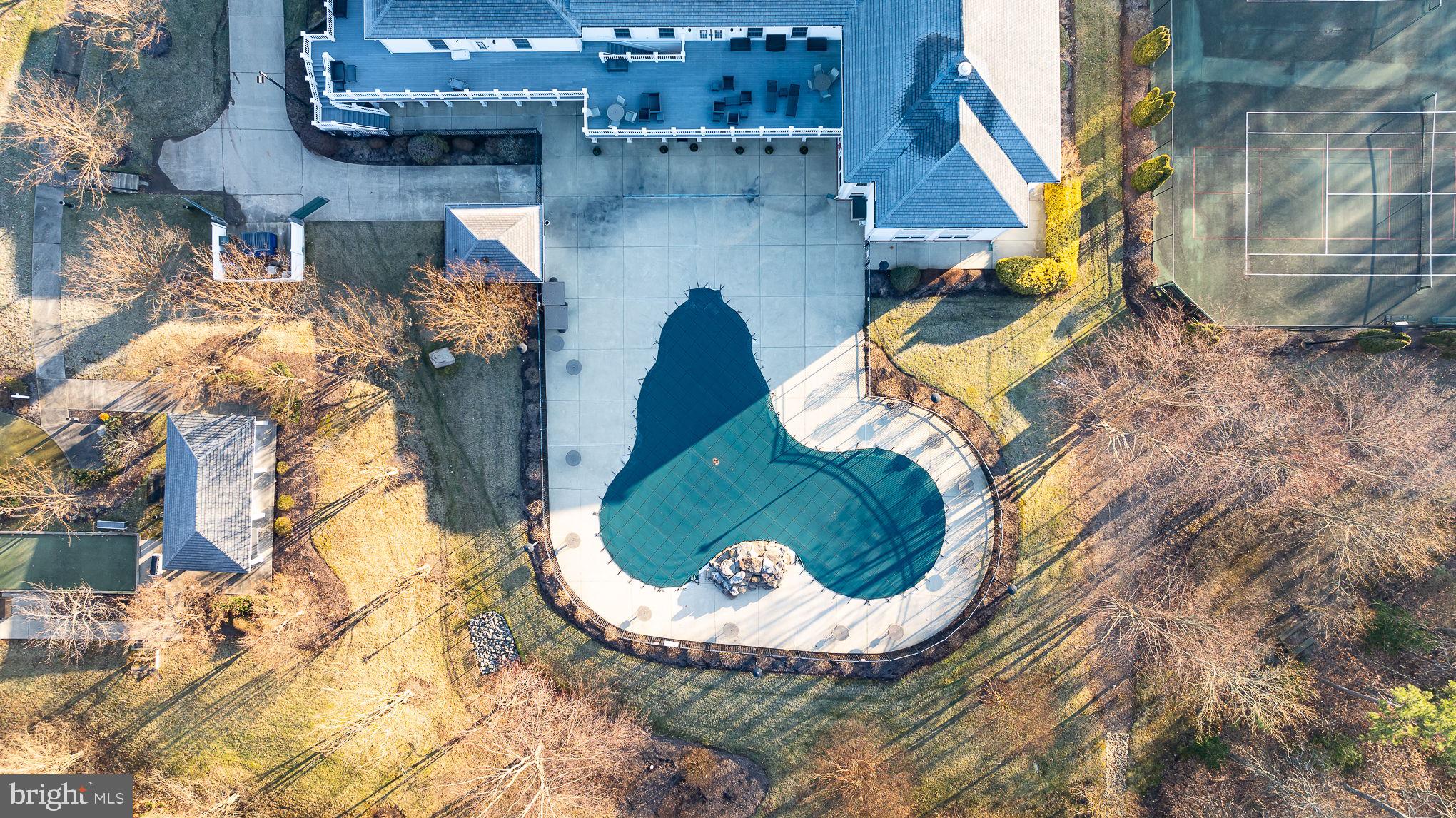 VIRGINIA HERITAGE AT LEE'S PARK - Residential