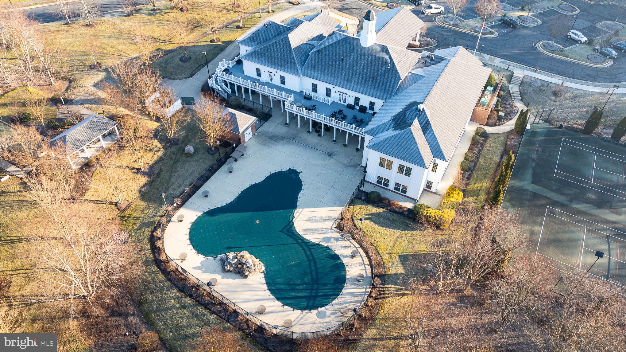 VIRGINIA HERITAGE AT LEE'S PARK - Residential