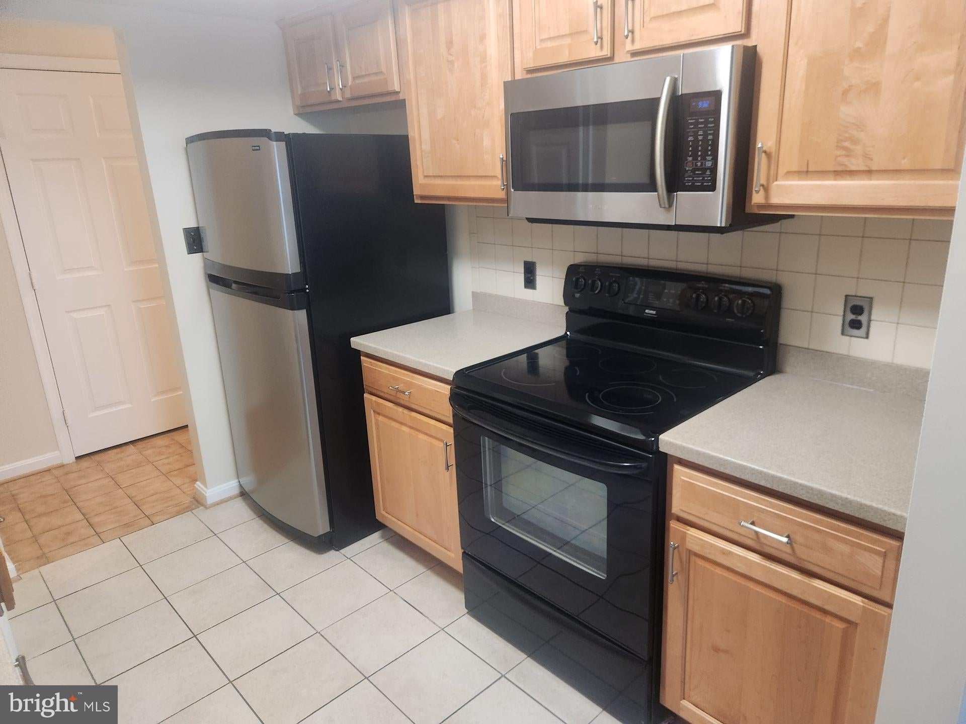 800 AMBER TREE COURT 103