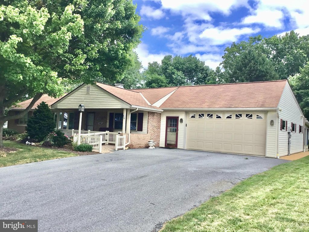 Photo of 319 S Hillcrest Avenue, Quarryville, PA 17566 (MLS # PALA2054874)