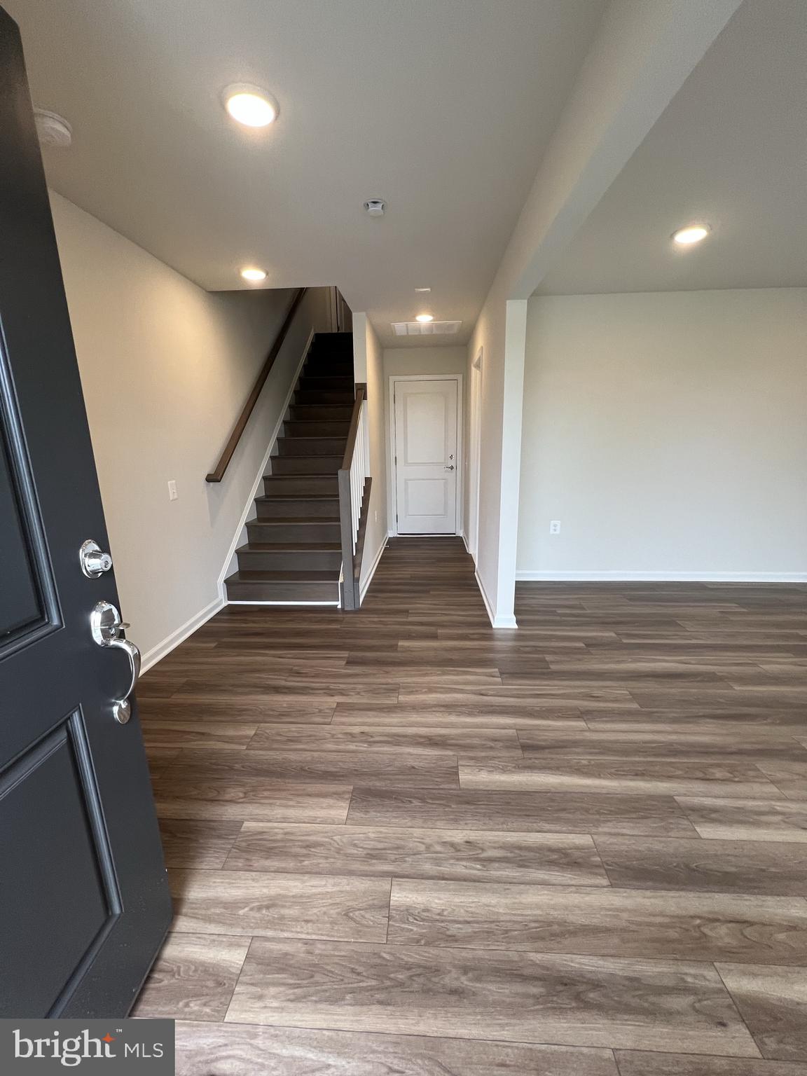 CROSSROADS VILLAGE - Residential Lease