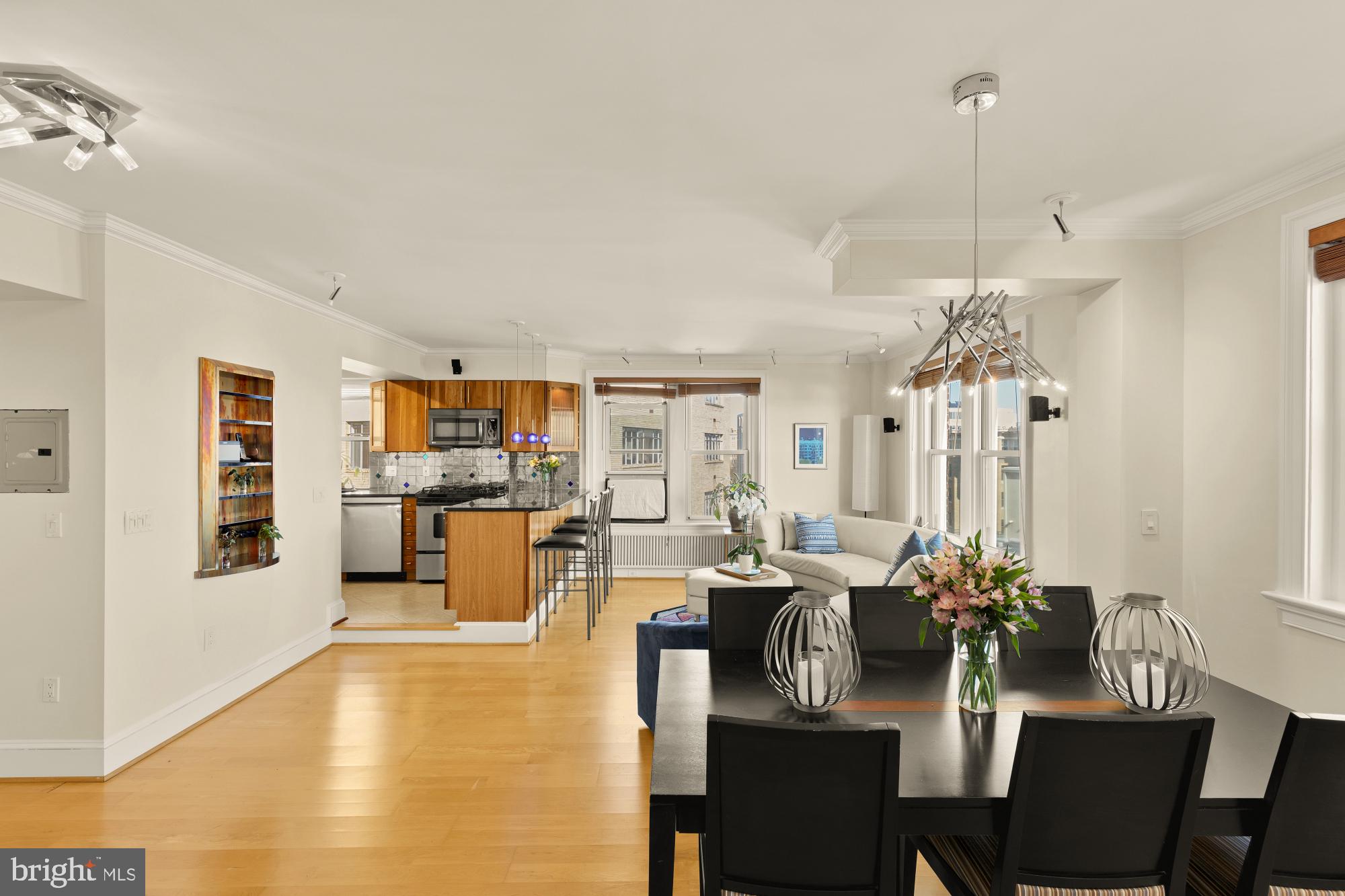 1954 COLUMBIA ROAD NW 710