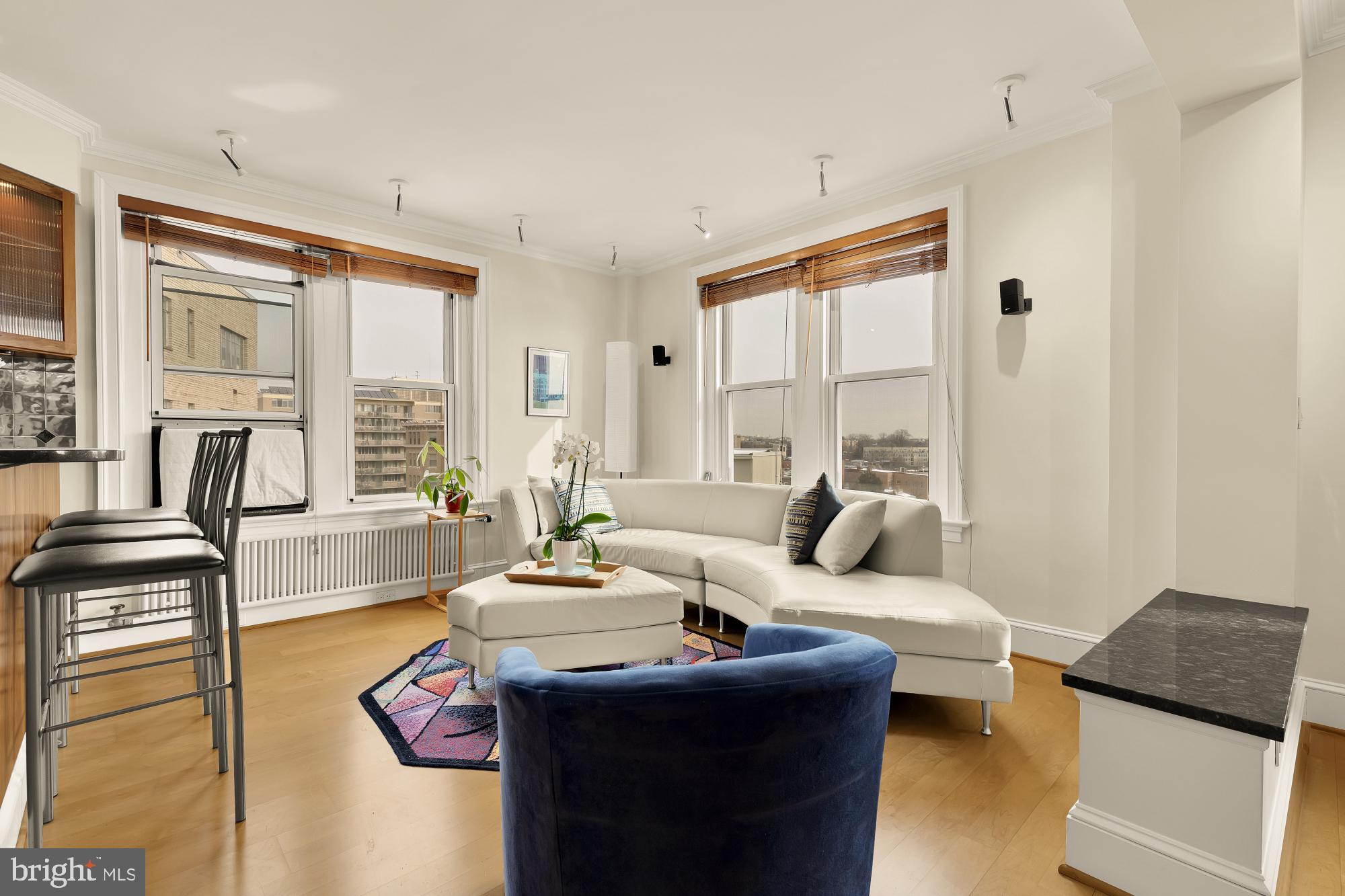 1954 COLUMBIA ROAD NW 710