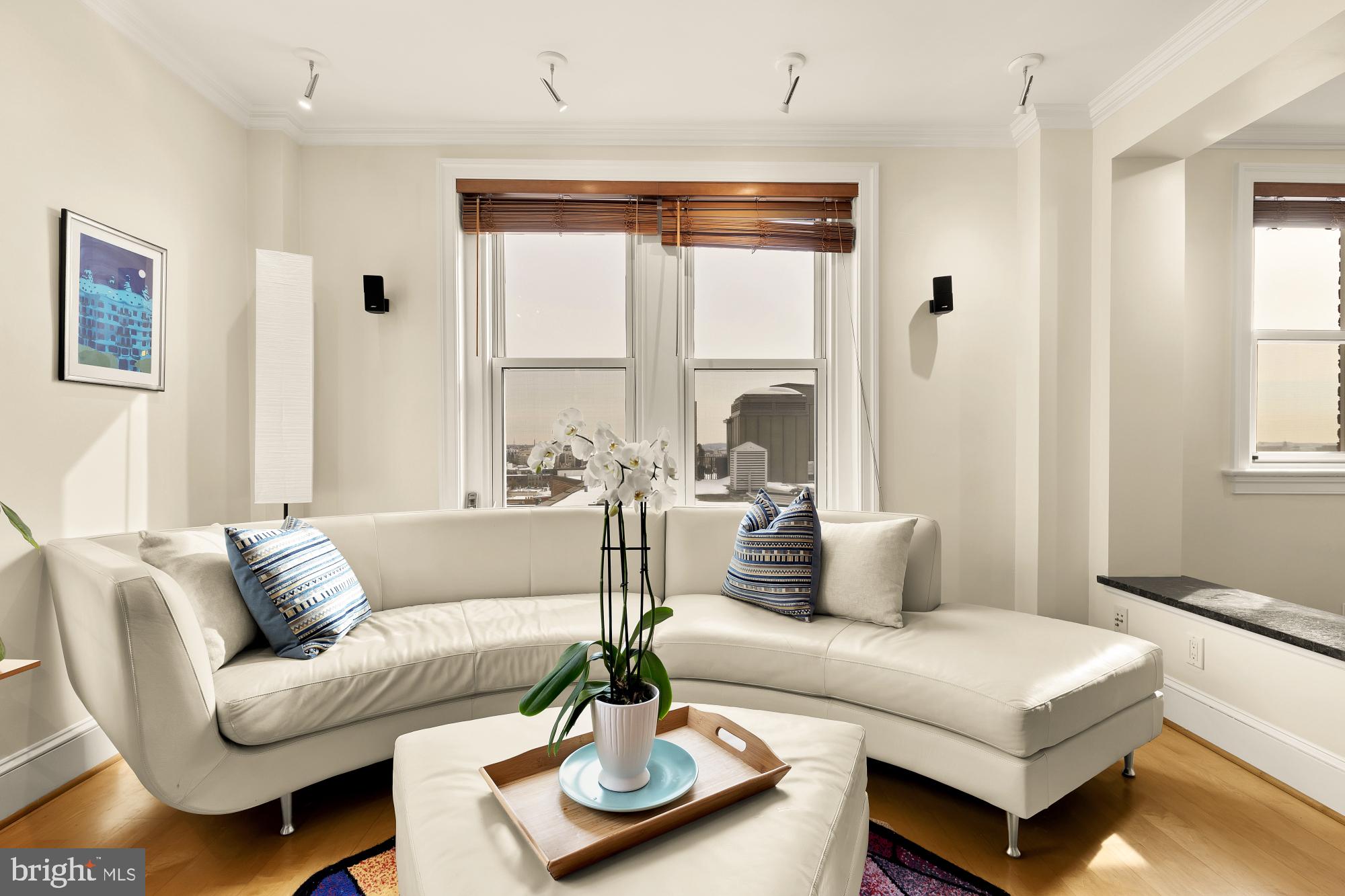 1954 COLUMBIA ROAD NW 710