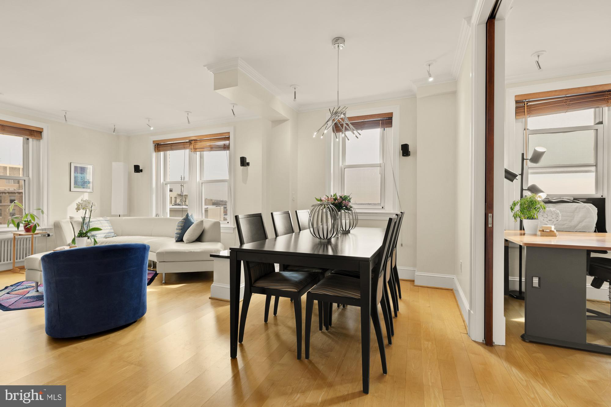 1954 COLUMBIA ROAD NW 710