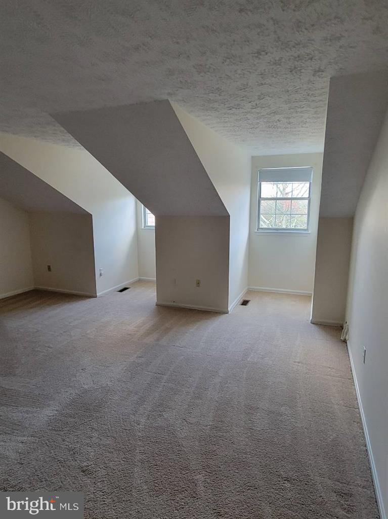 HAMPSHIRE - Residential Lease