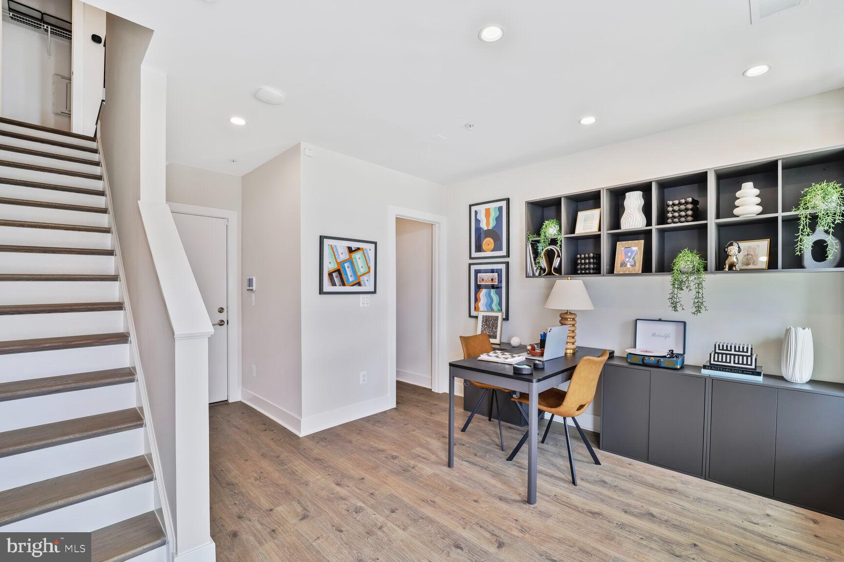 RESERVOIR DISTRICT - Residential