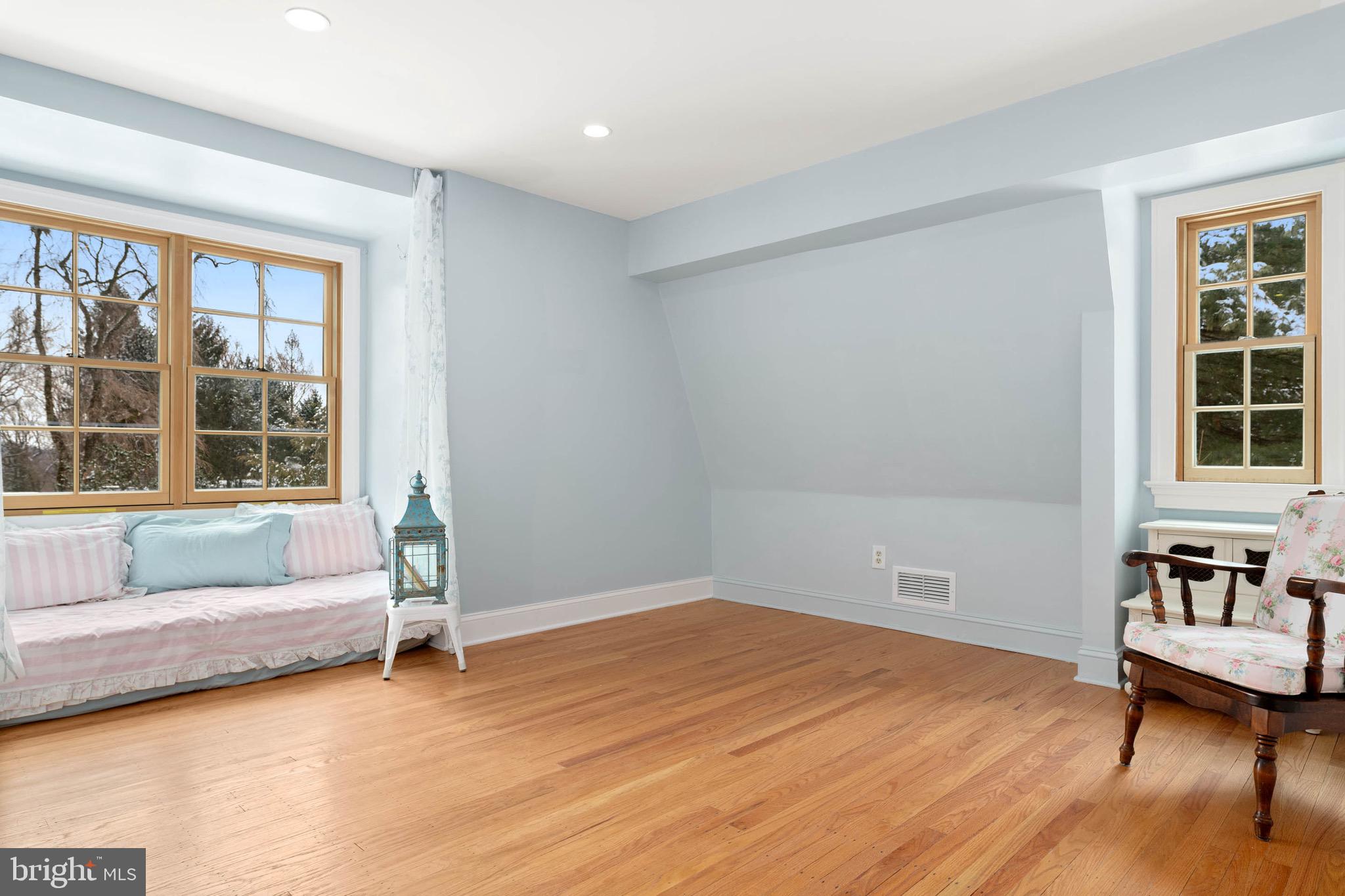 THE WOODS - Residential